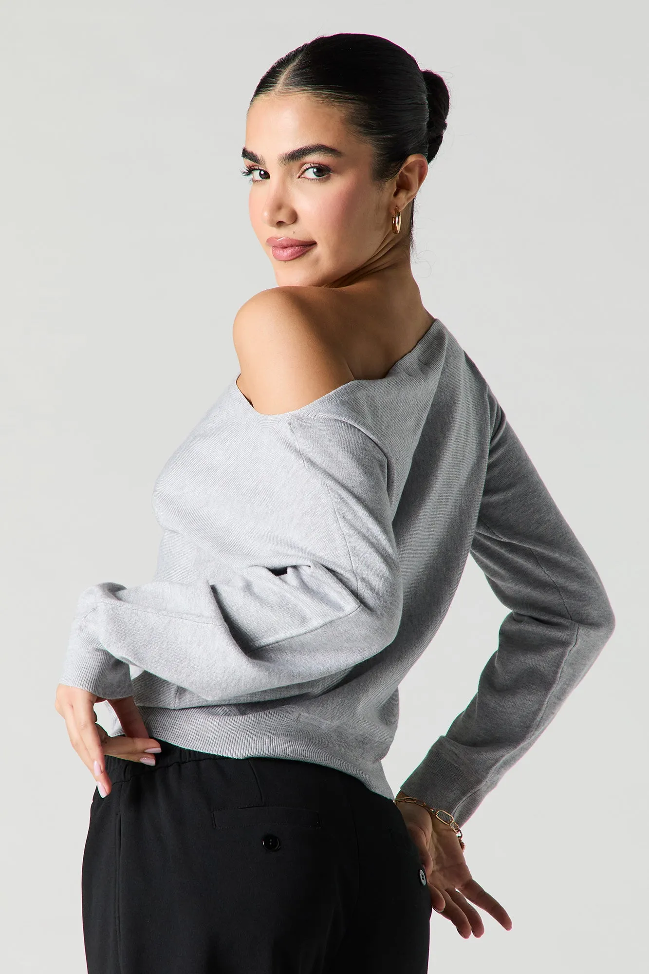 Chandail à épaules dénudées sold by Urban Planet product image thumbnail 2