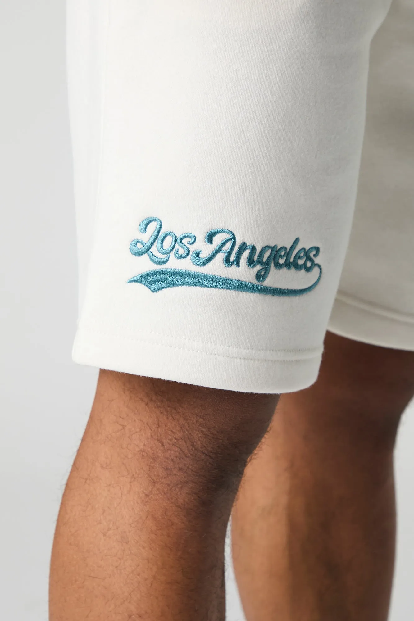 Short en molleton avec motif brodé California LA sold by Urban Planet product image thumbnail 4