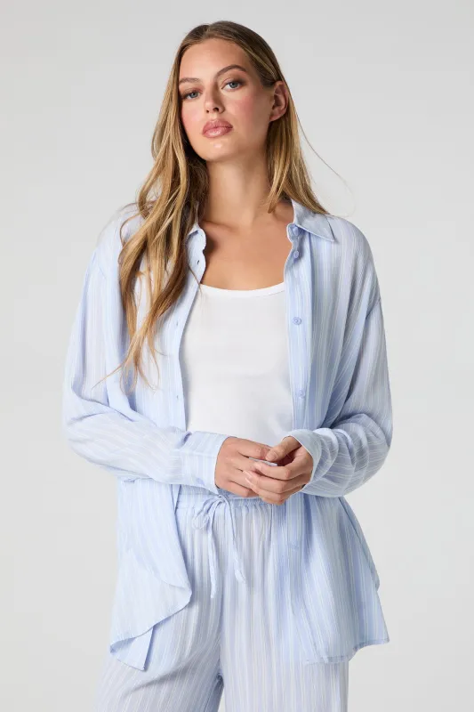 Haut boutonné surdimensionné fluide sold by Urban Planet