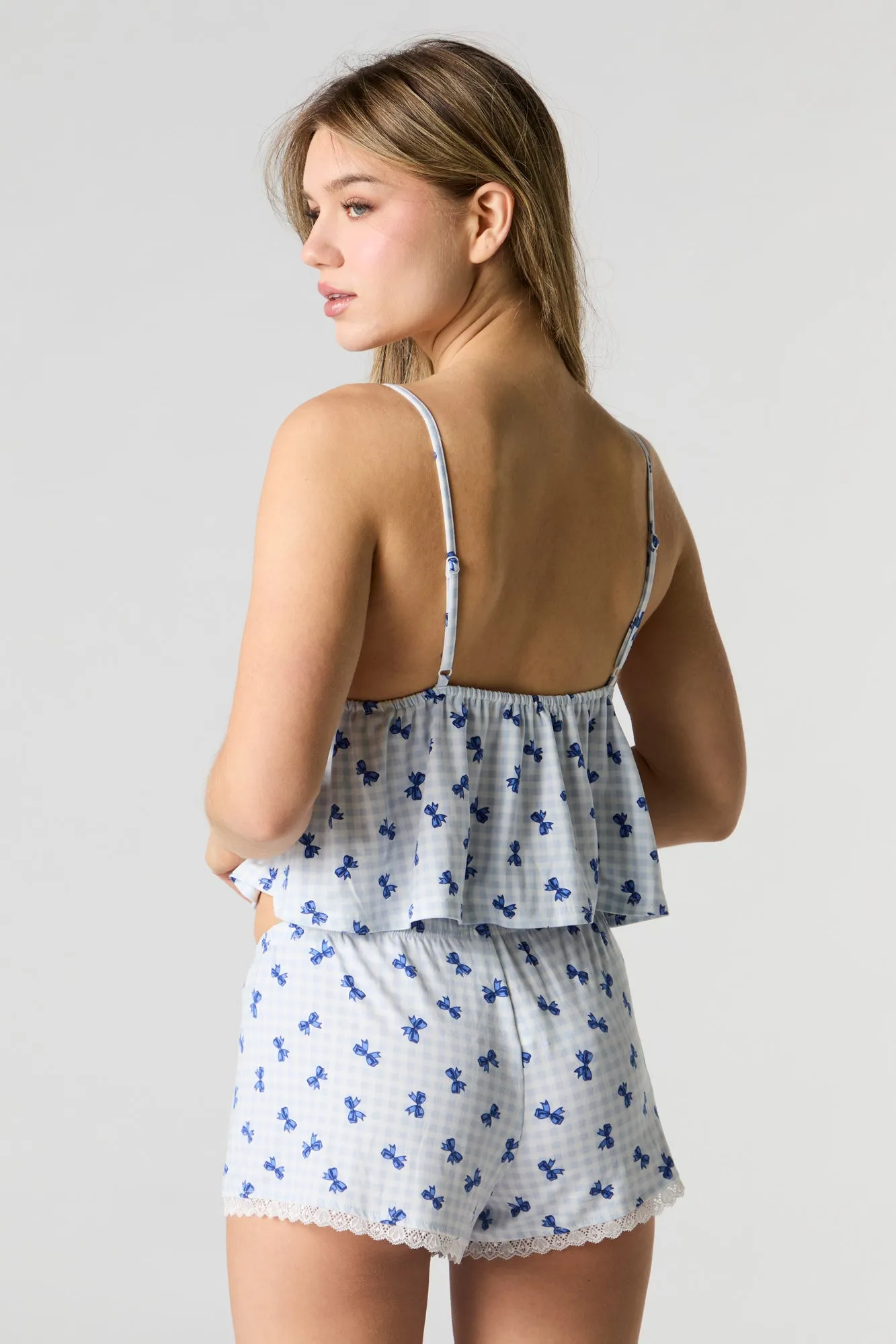 Ensemble-pyjama deux pièces camisole nuisette à bordure en dentelle et short sold by Urban Planet product image thumbnail 5