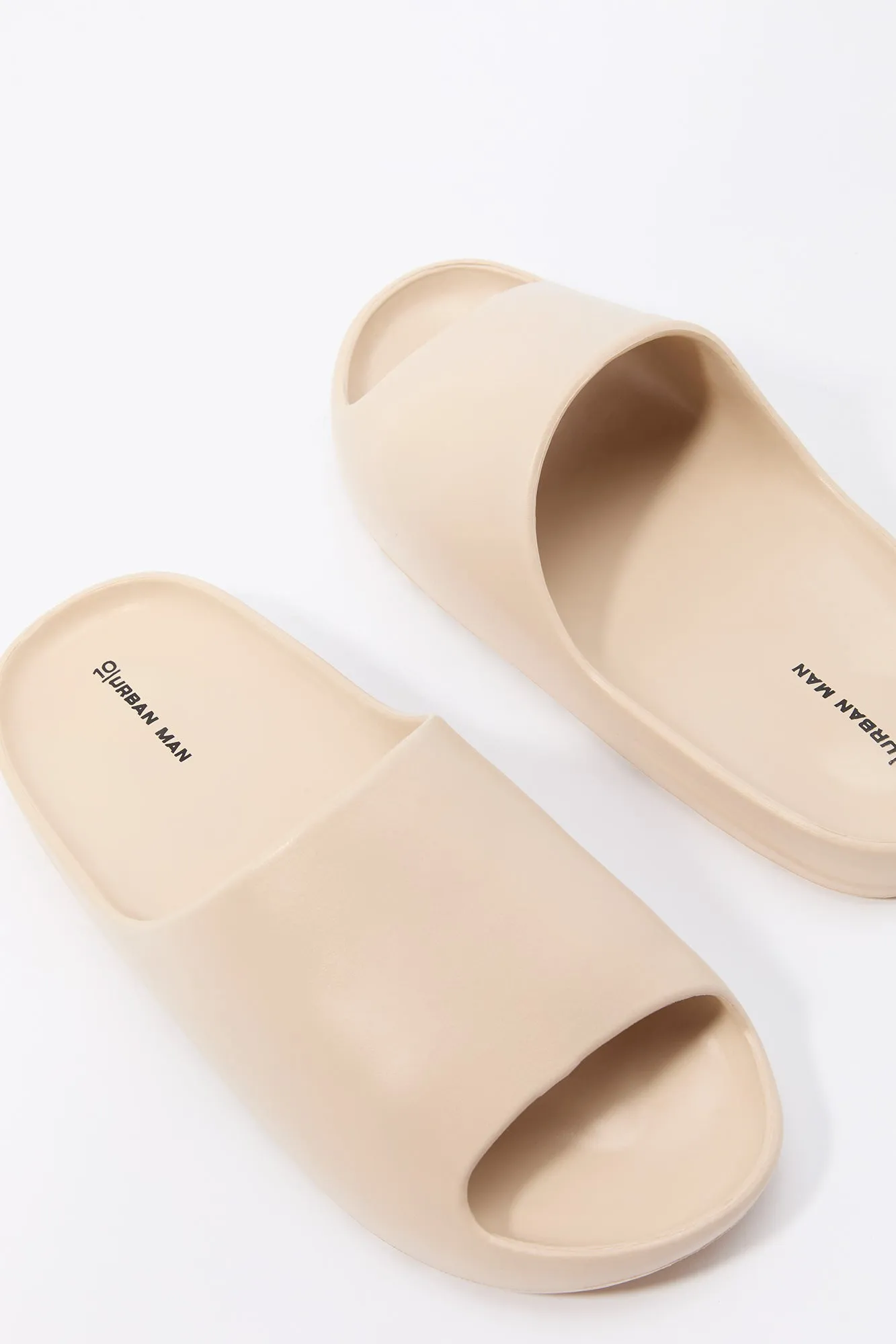 Mules en mousse sold by Urban Planet