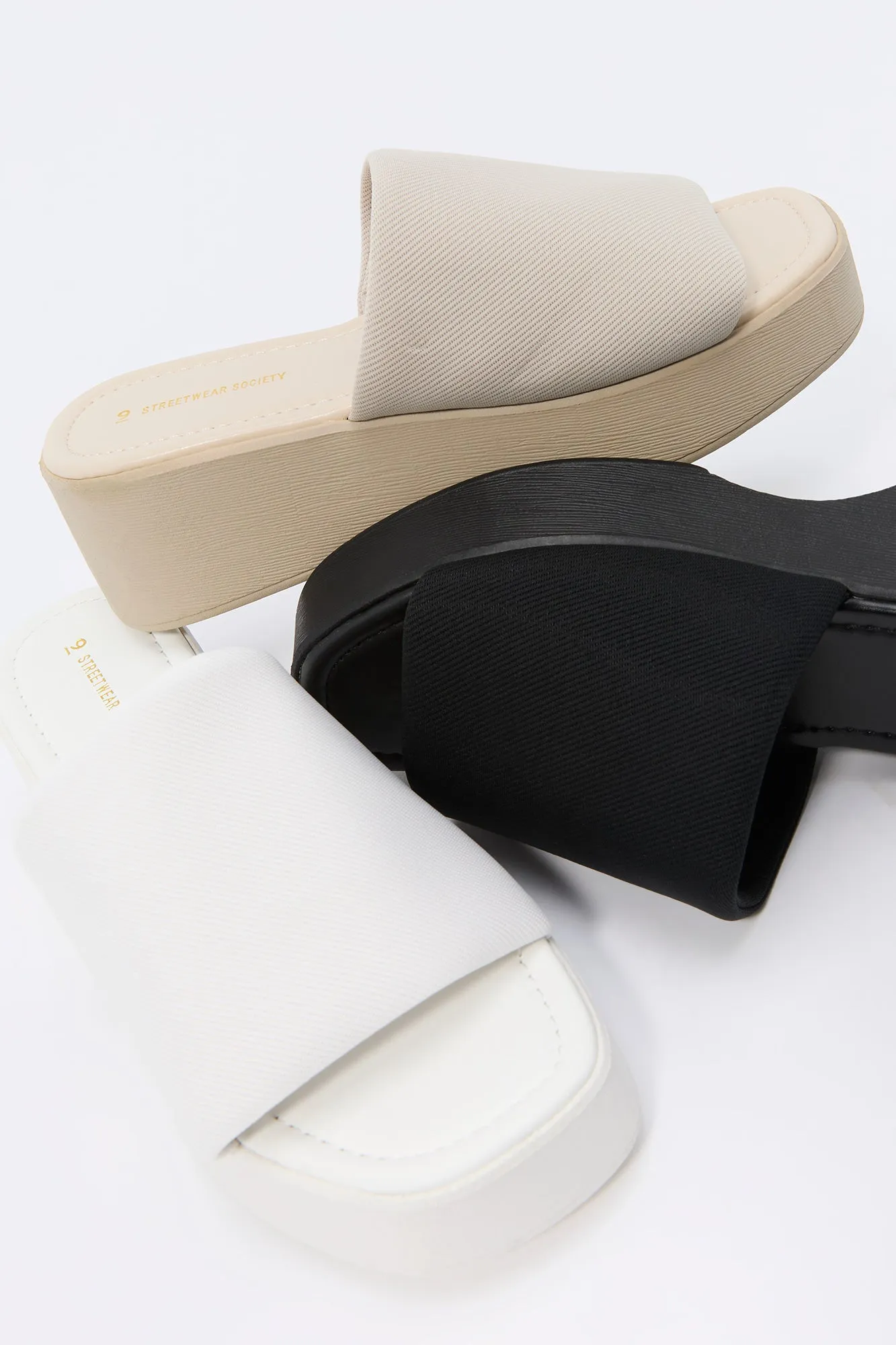 Sandale plateforme sold by Urban Planet