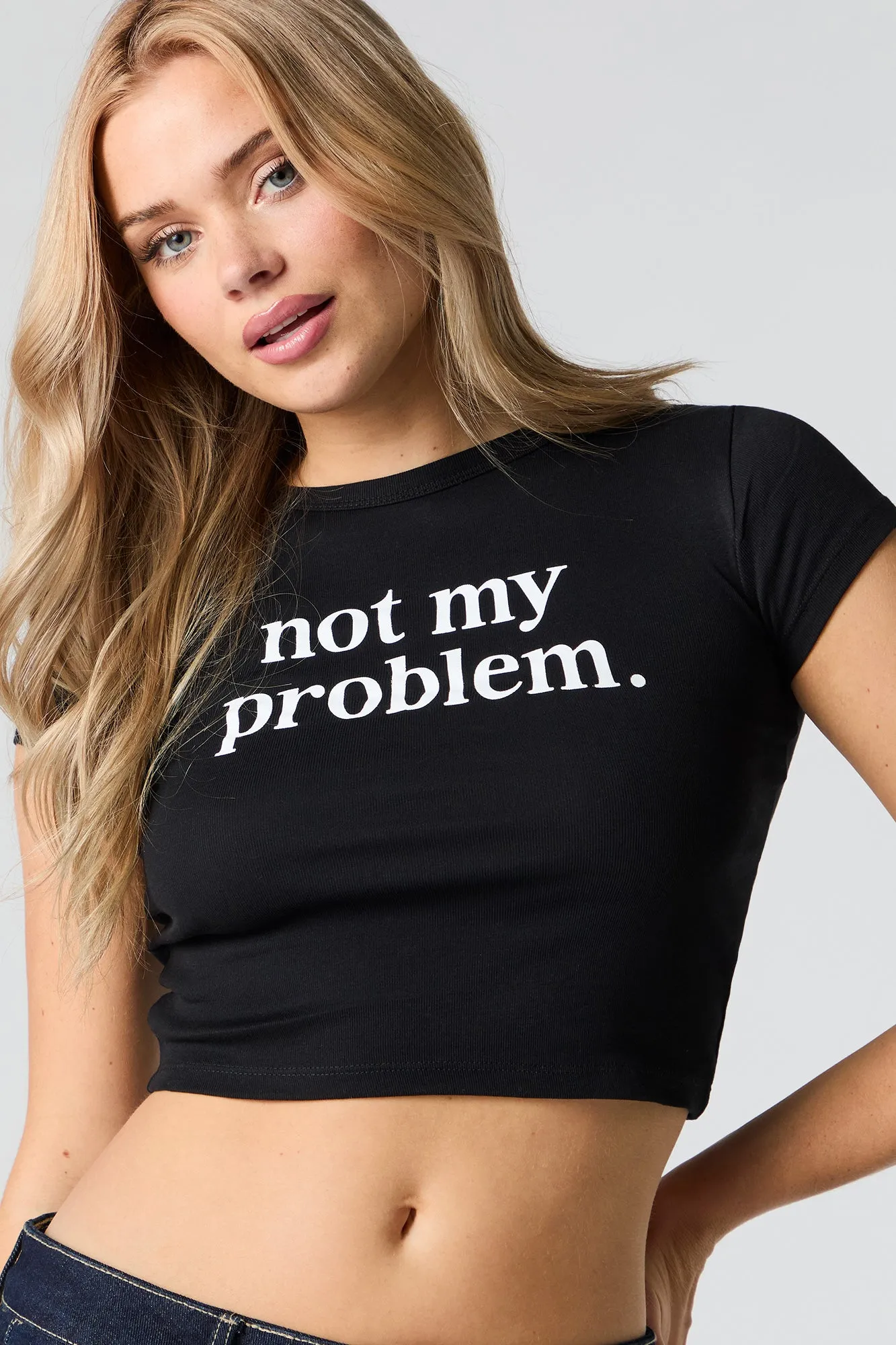 T-shirt ultracourt à imprimé Not My Problem sold by Urban Planet