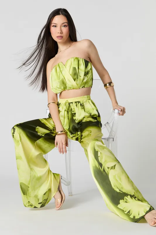 Pantalon à jambe large en satin sold by Urban Planet