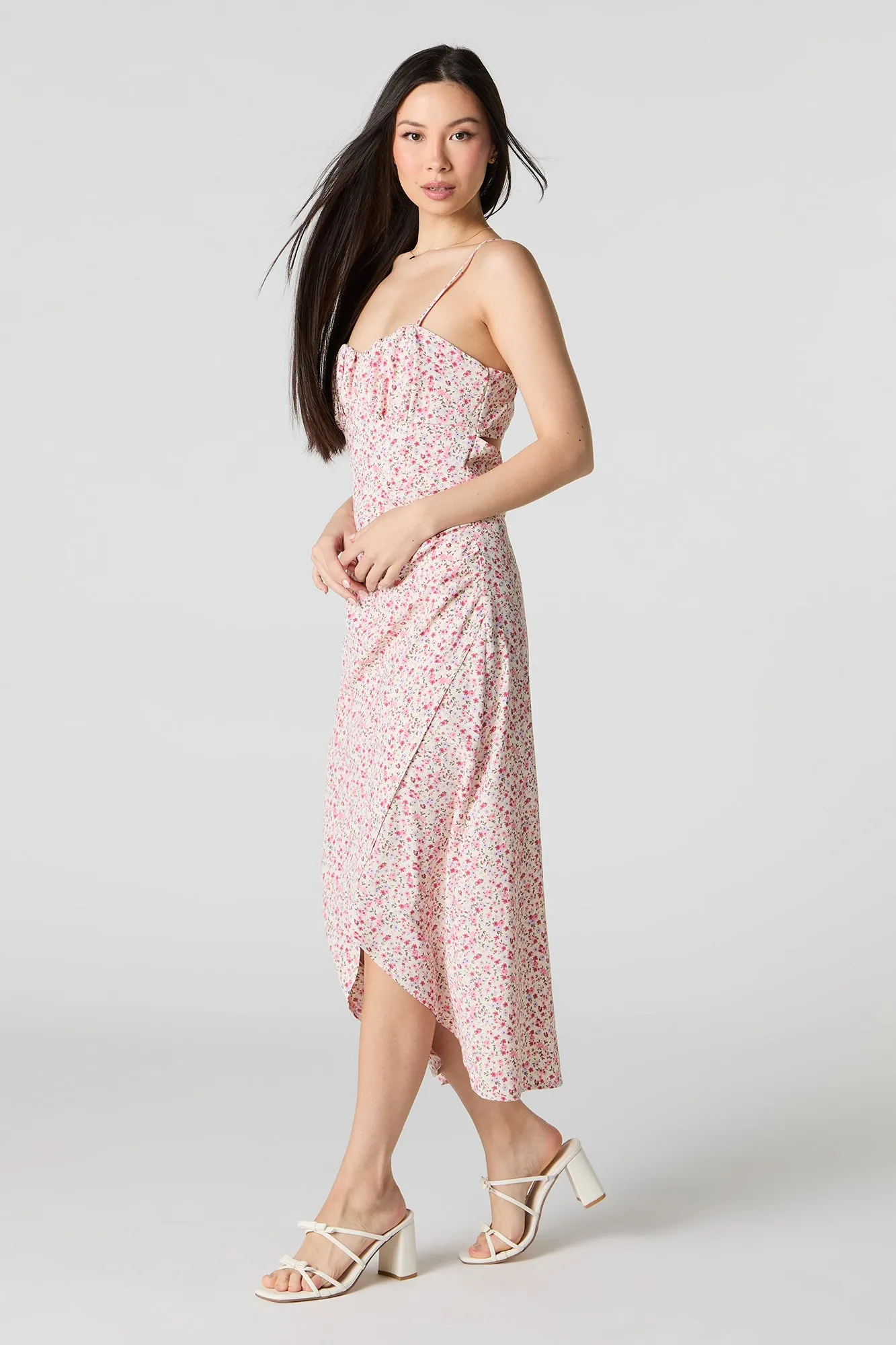 Robe midi fleurie avec fente latérale sold by Urban Planet product image thumbnail 2