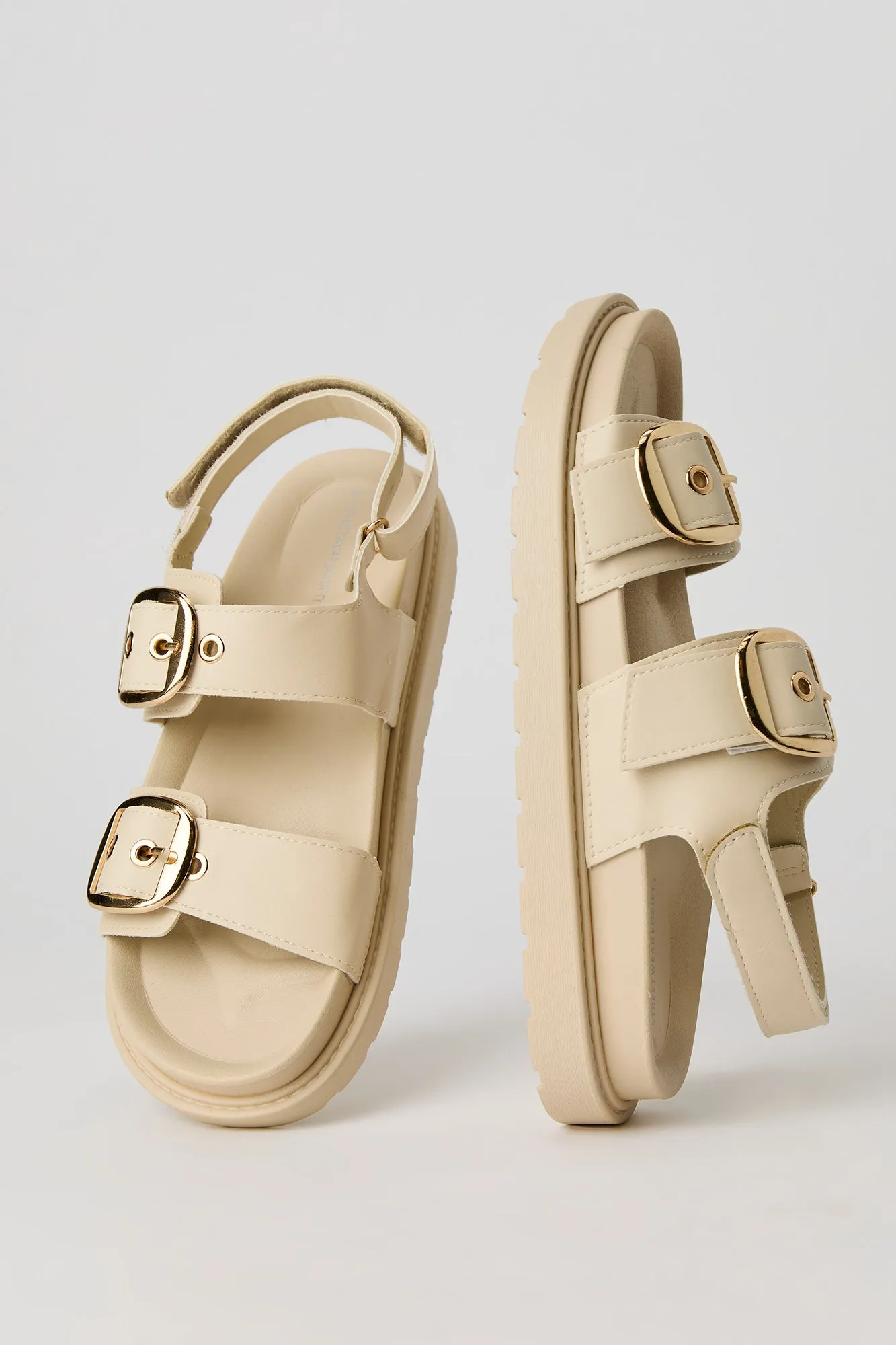 Sandales en similicuir avec boucles sold by Urban Planet product image thumbnail 5