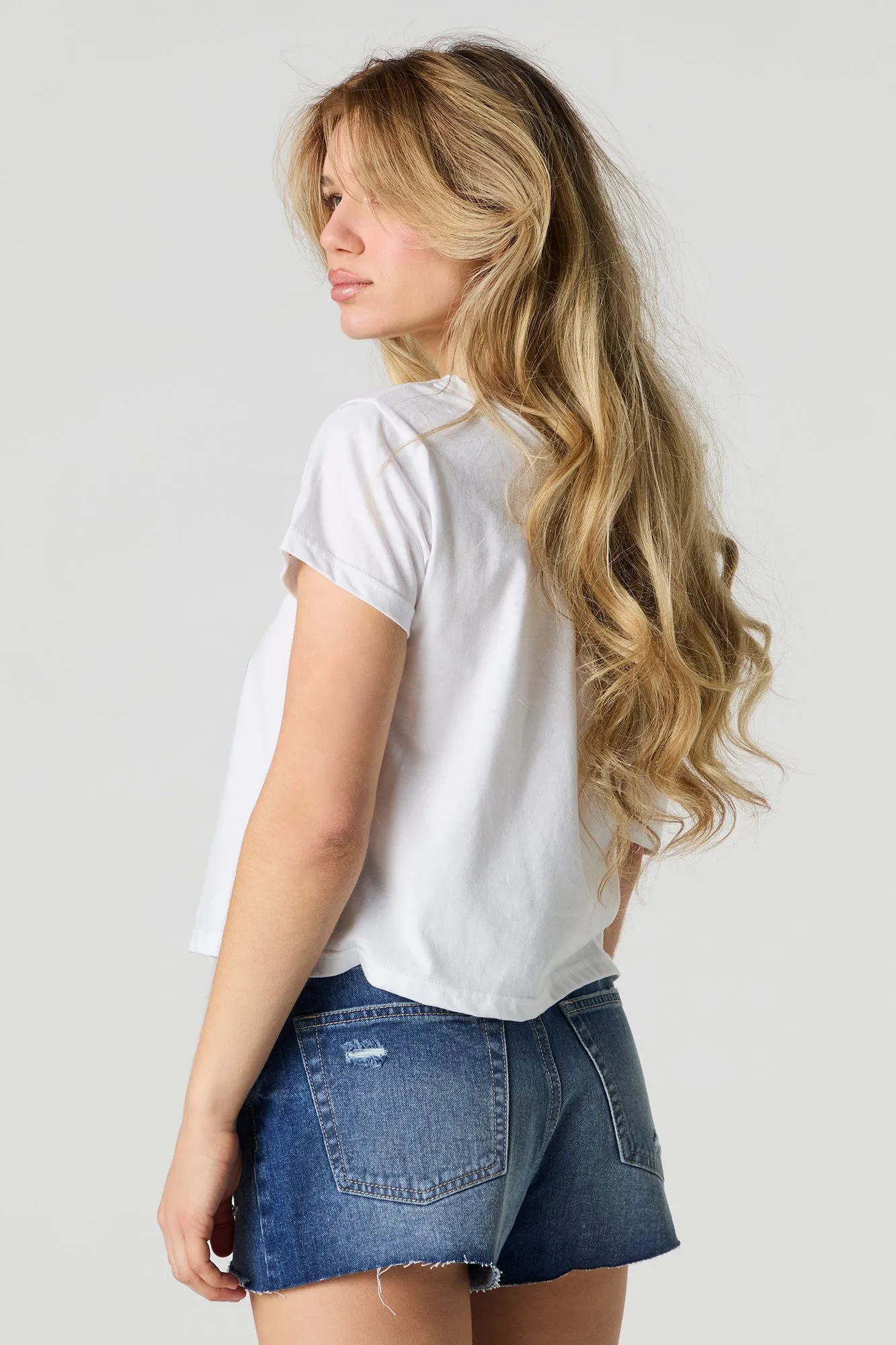 Short en denim d'aspect usé délavé foncé sold by Urban Planet product image thumbnail 2