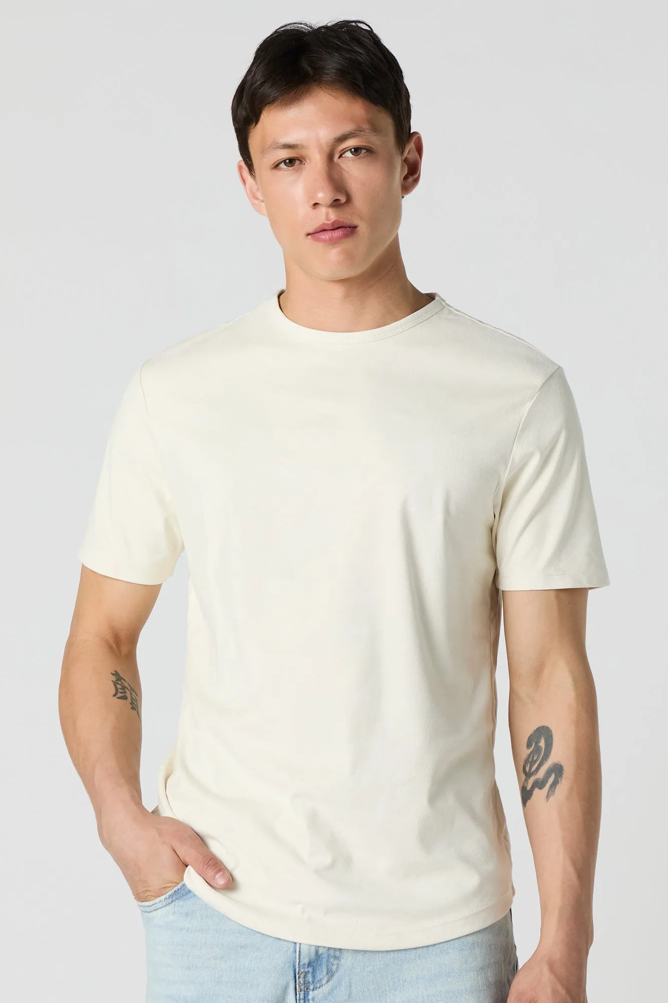 T-shirt orné de similisuède sold by Urban Planet