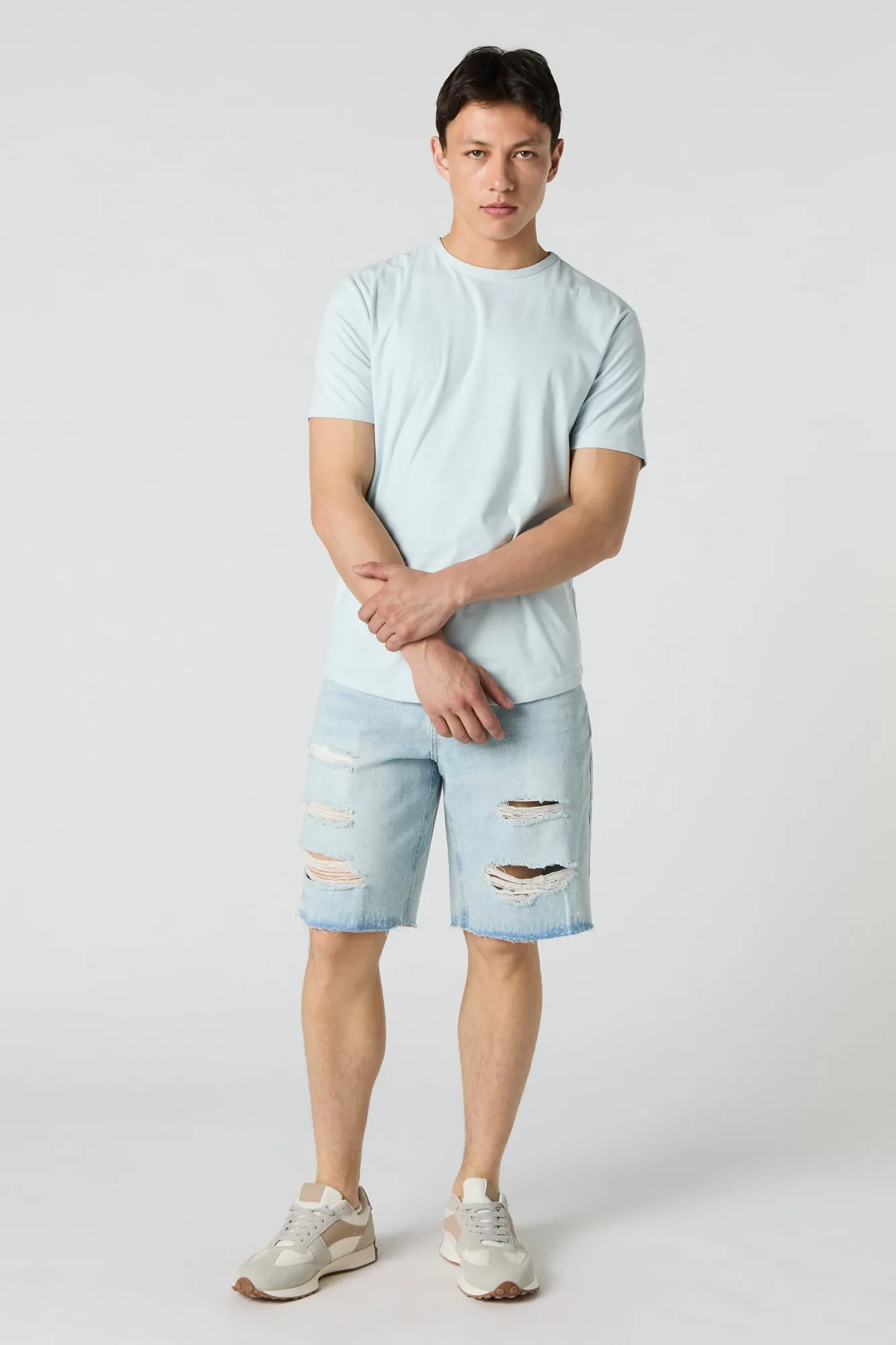 Short baggy en denim d'aspect usé à taille basse avec taille coulissante sold by Urban Planet product image thumbnail 2