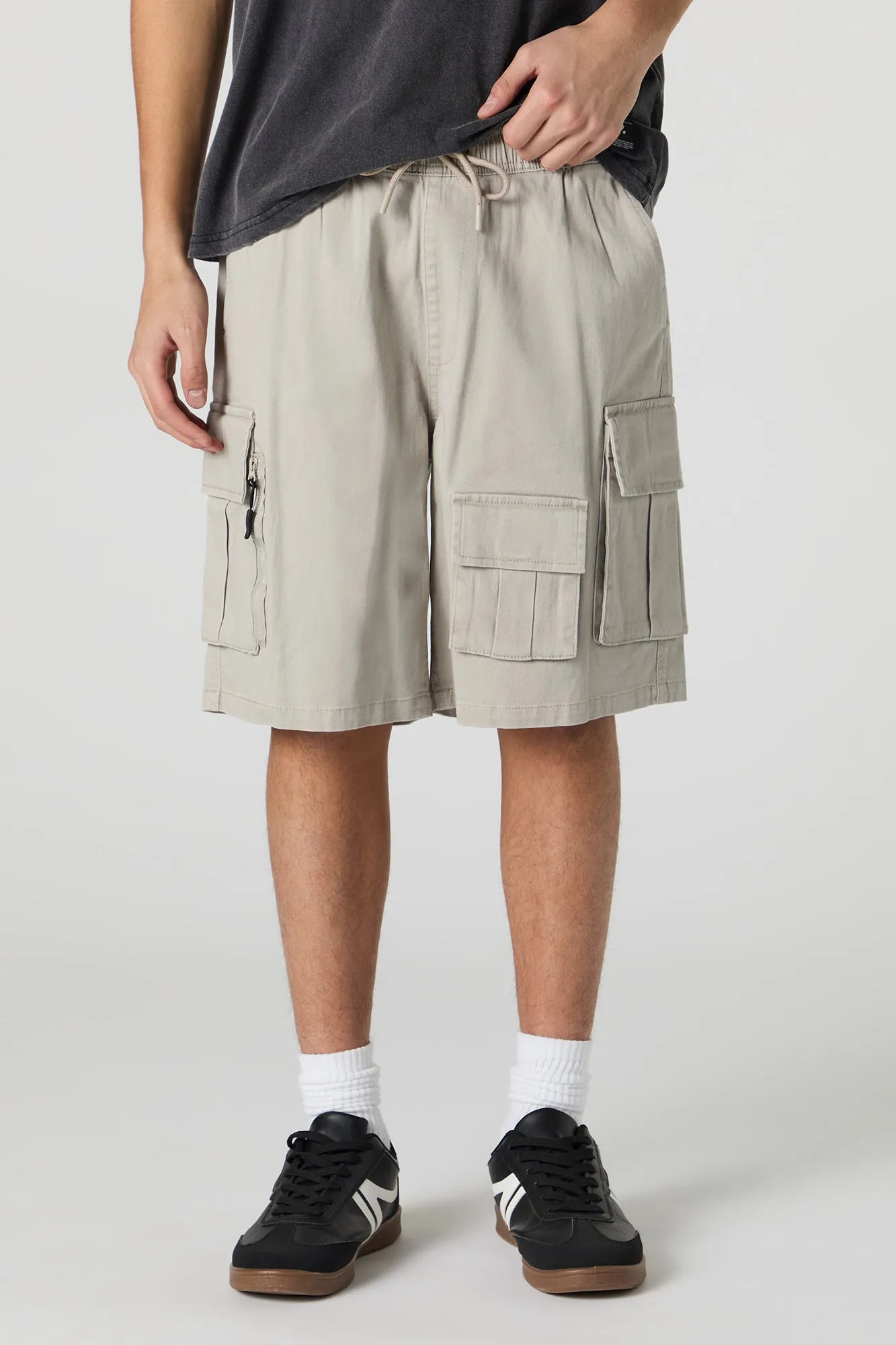 Short cargo avec fermeture à glissière et taille coulissante sold by Urban Planet product image thumbnail 4