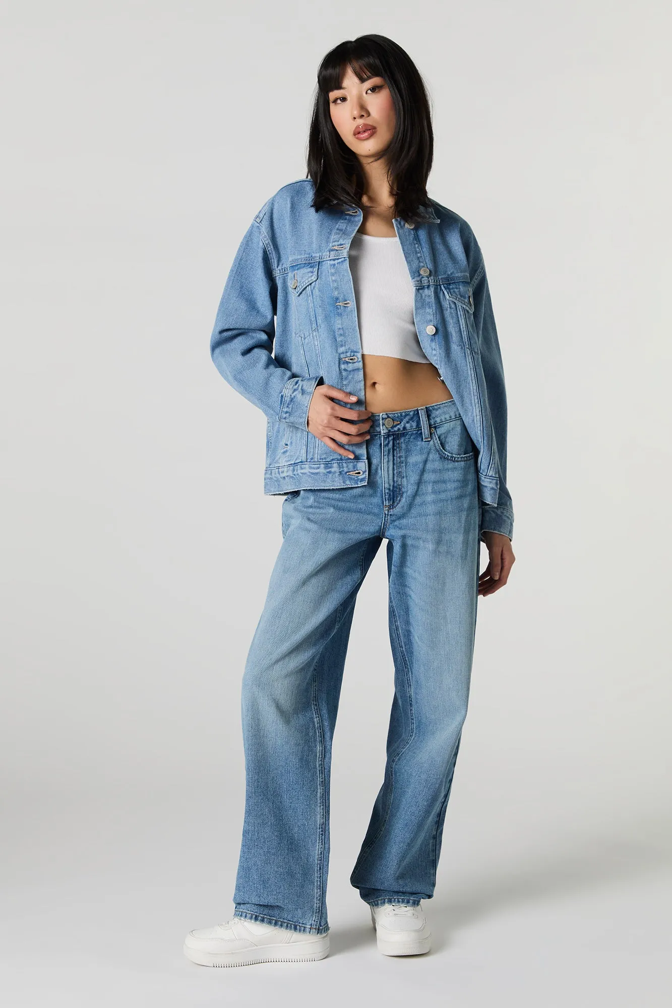 Blouson de style camionneur de coupe garçonne en denim sold by Urban Planet product image thumbnail 3