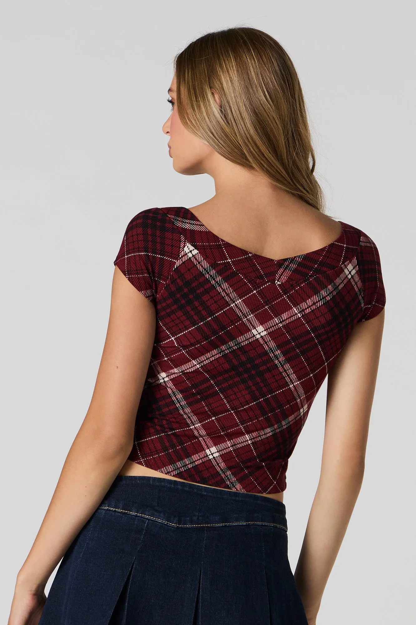 T-shirt côtelé court à encolure en V large sold by Urban Planet product image thumbnail 2