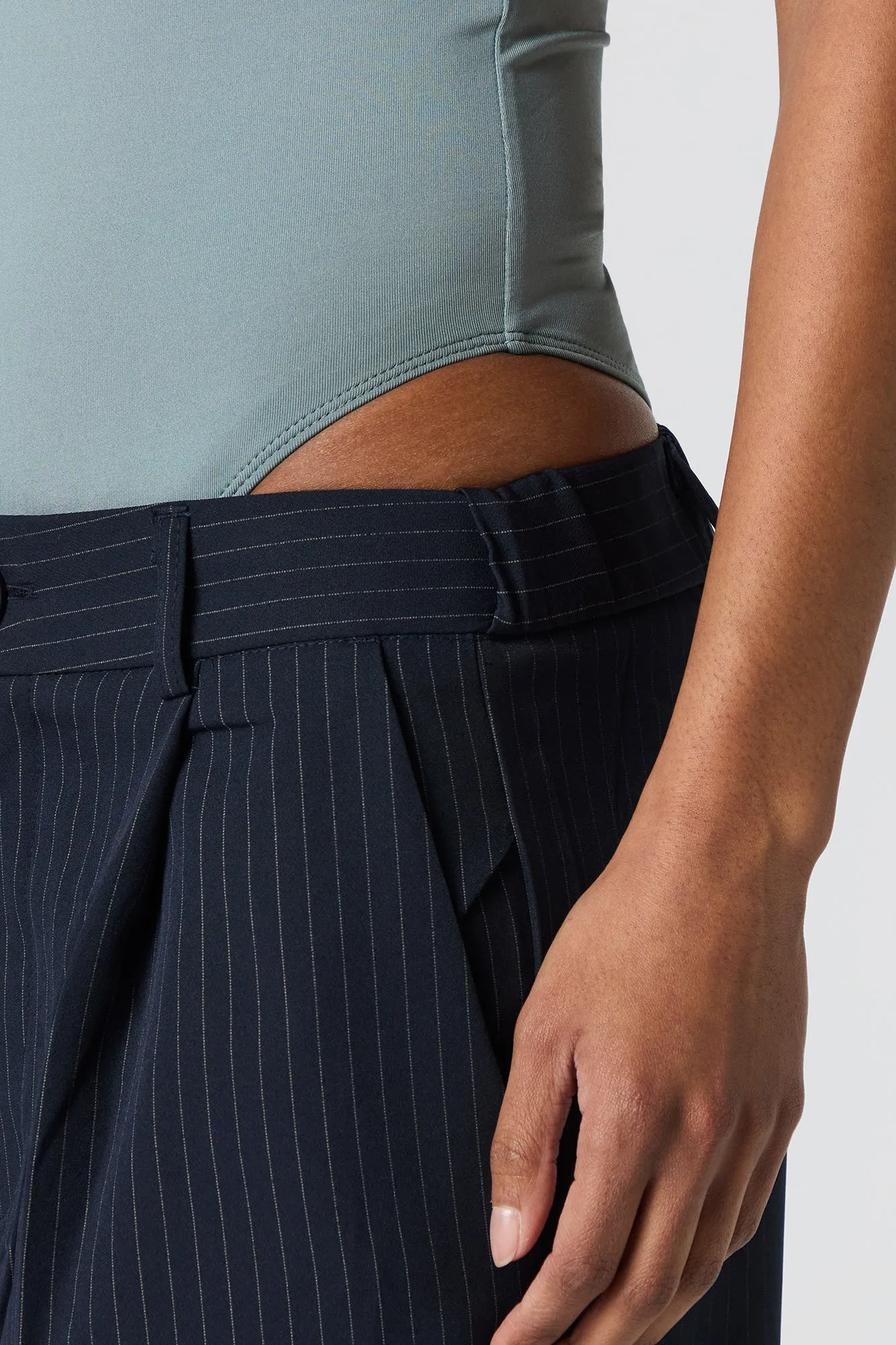 Maillot t-shirt profilé avec encolure carrée sold by Urban Planet product image thumbnail 4