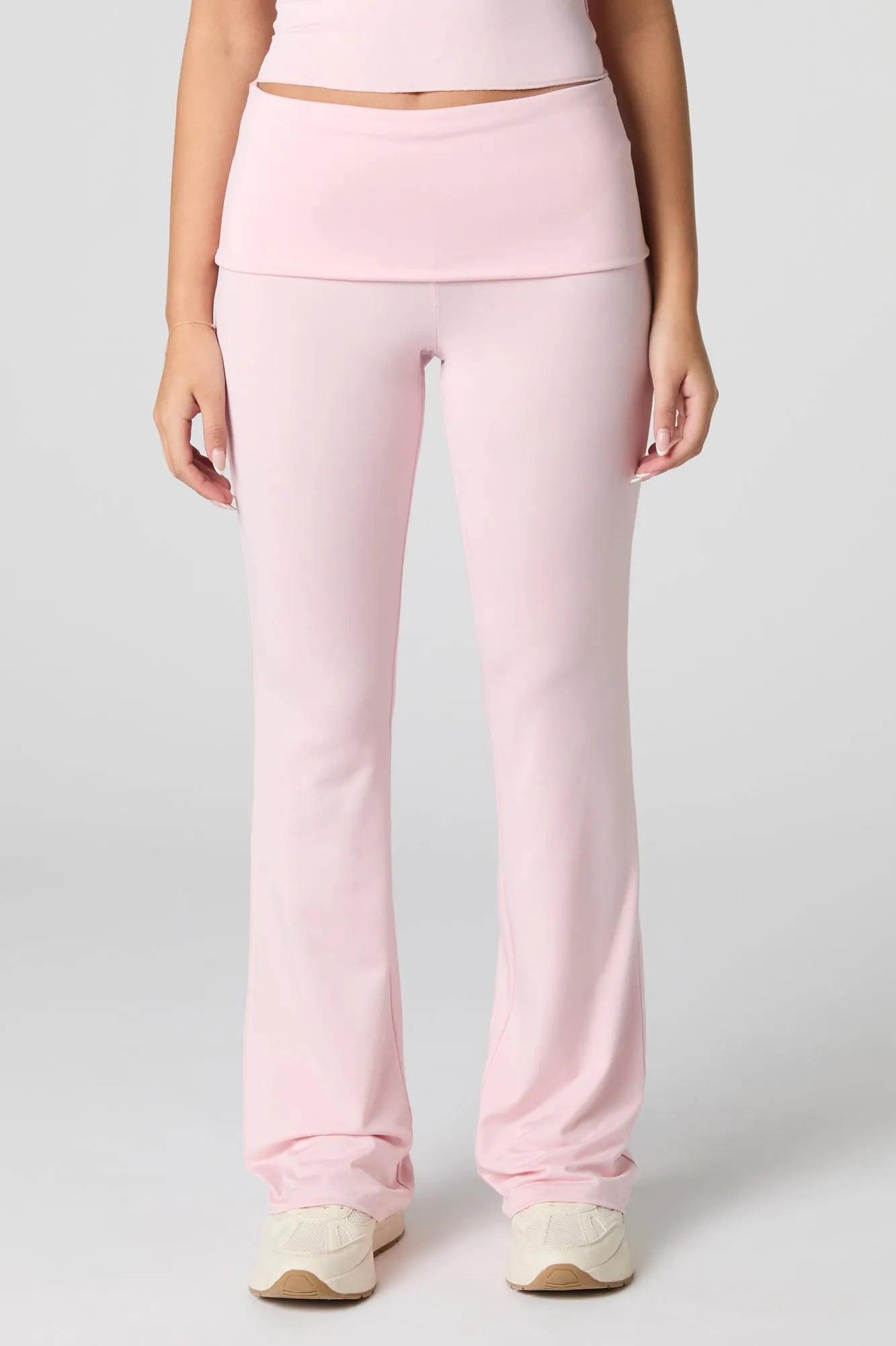 Pantalon profilé à jambe évasée avec taille pliée sold by Urban Planet product image thumbnail 2