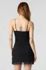 Minirobe-camisole en filet avec encolure en V sold by Urban Planet