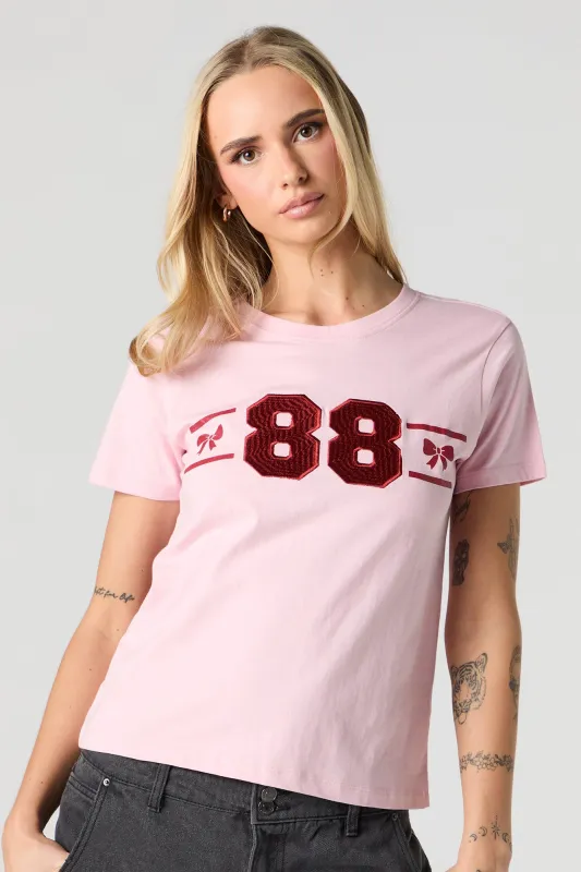 T-shirt avec motif brodé 88 avec boucle sold by Urban Planet