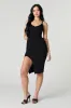 Robe midi en tricot côtelé avec encolure en V et fente sold by Urban Planet