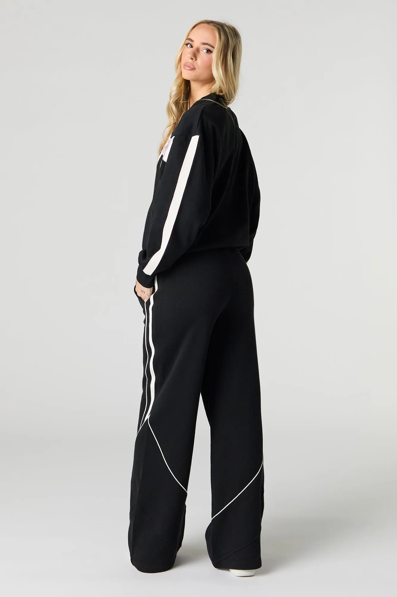Contrast Piped Fleece Wide Leg Sweatpant sold by Urban Planet product image thumbnail 3