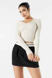 Chandail en tricot avec col sold by Urban Planet