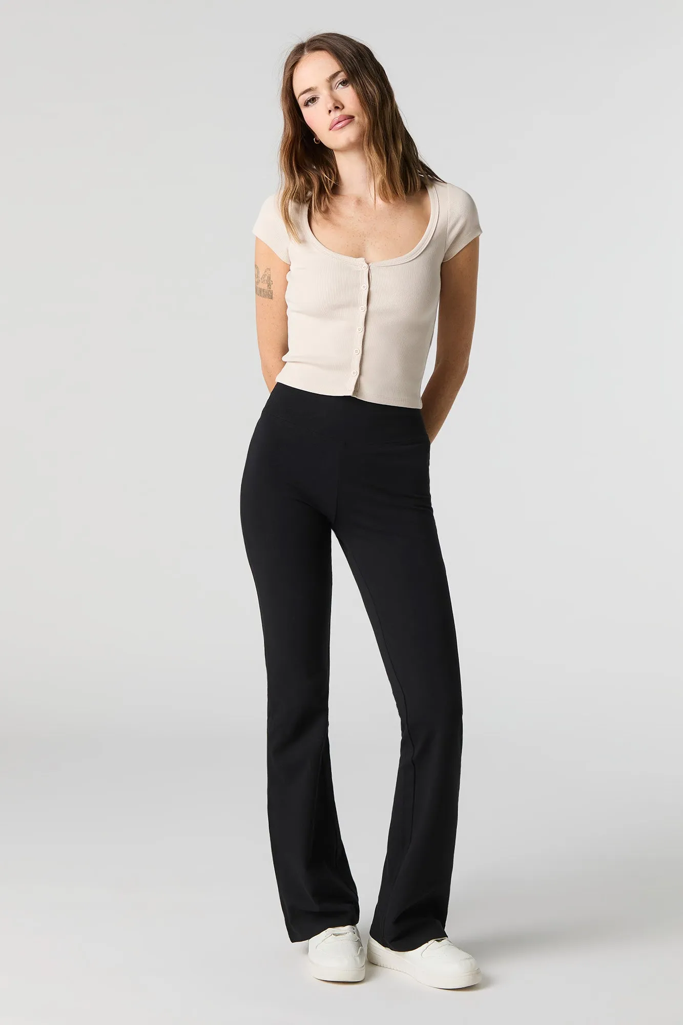 Haut côtelé boutonné à encolure ronde sold by Urban Planet product image thumbnail 3