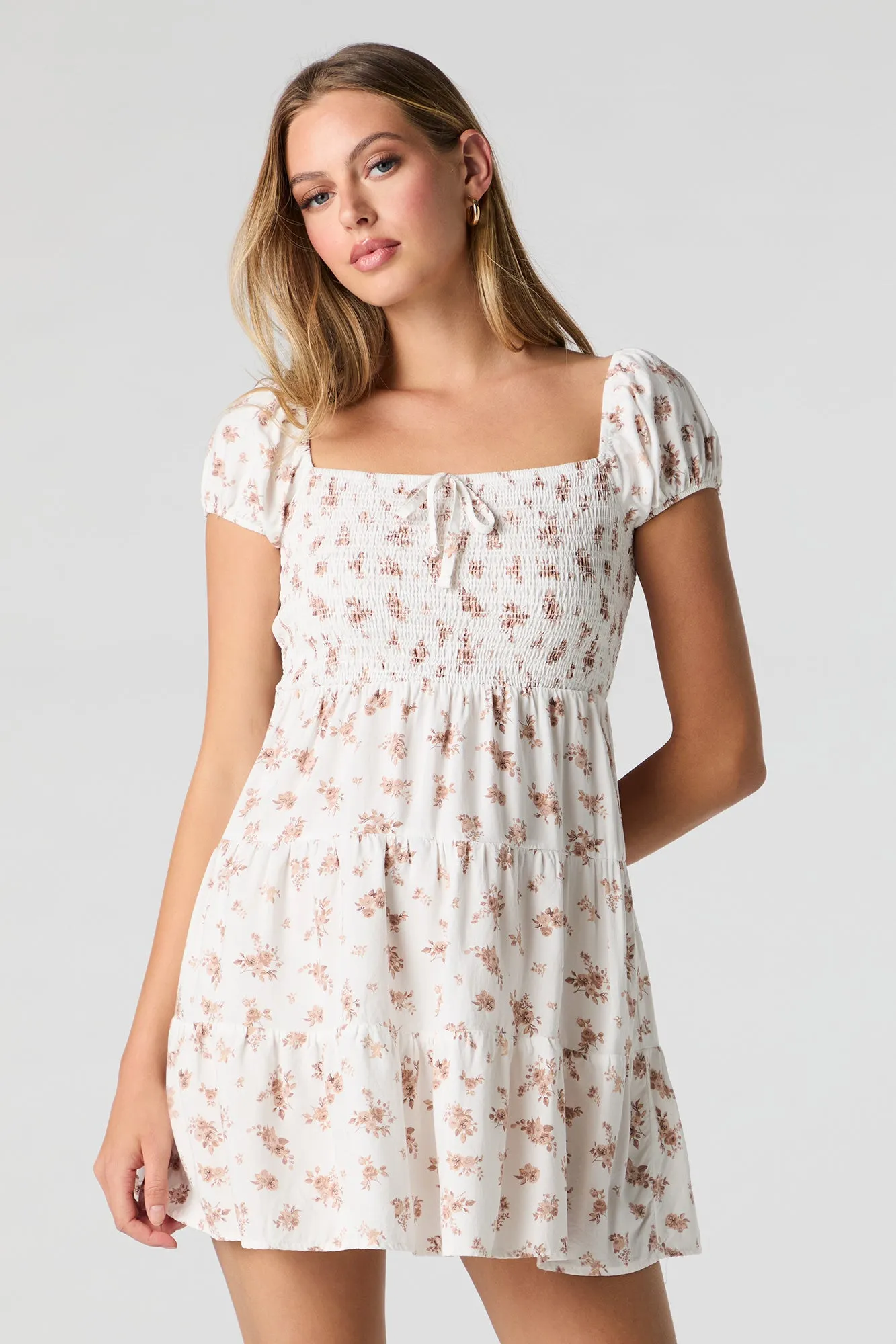 Minirobe volantée smockée fleurie sold by Urban Planet product image thumbnail 4