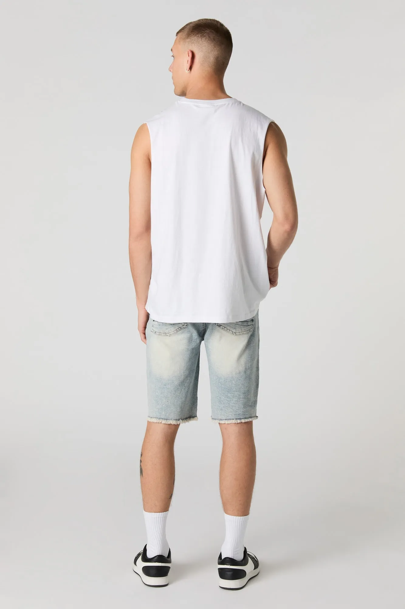 Short de style moto en denim d'aspect usé sold by Urban Planet product image thumbnail 3