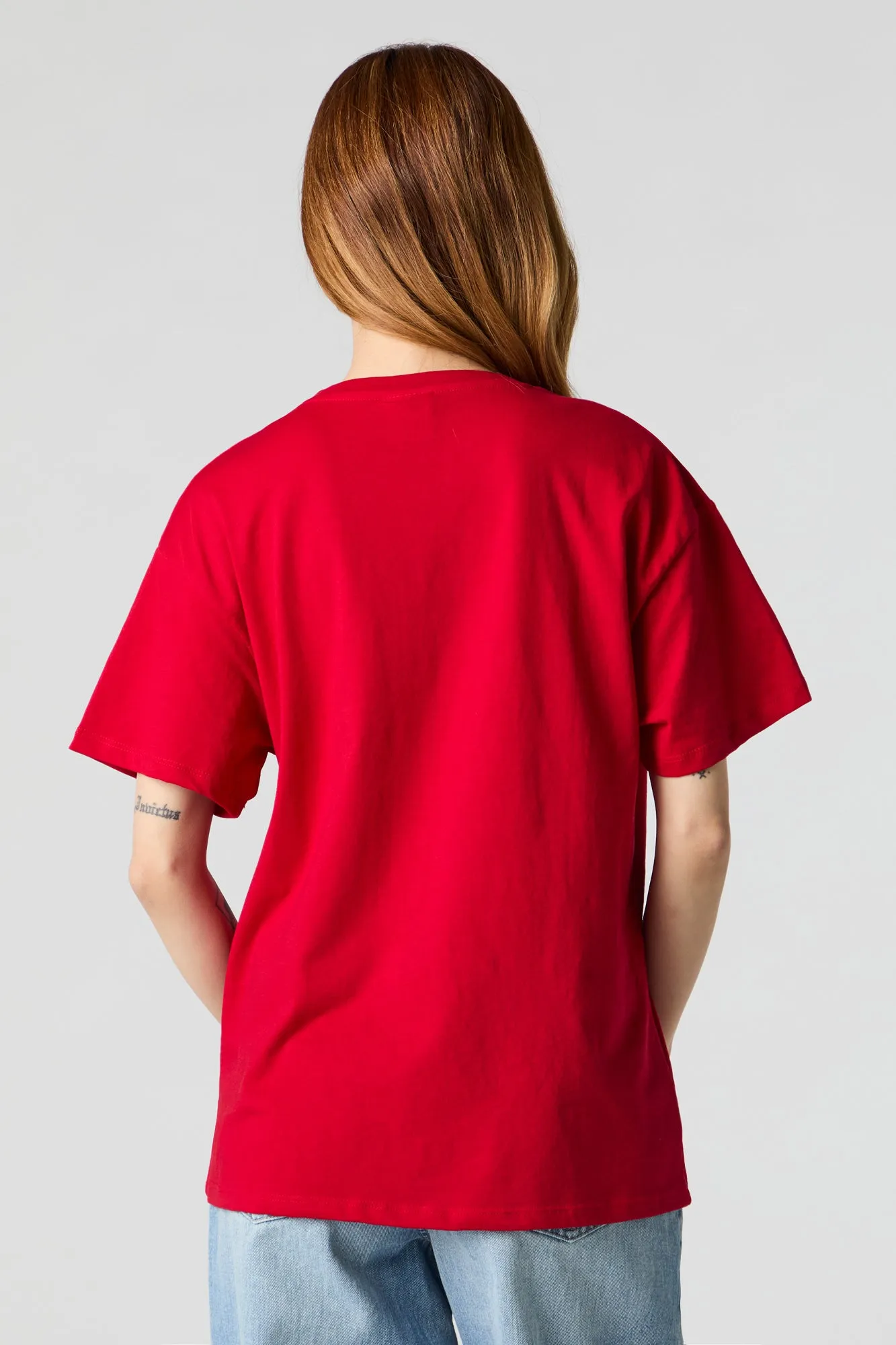 T-shirt de coupe garçonne à imprimé Hello Kitty scintillant sold by Urban Planet product image thumbnail 4