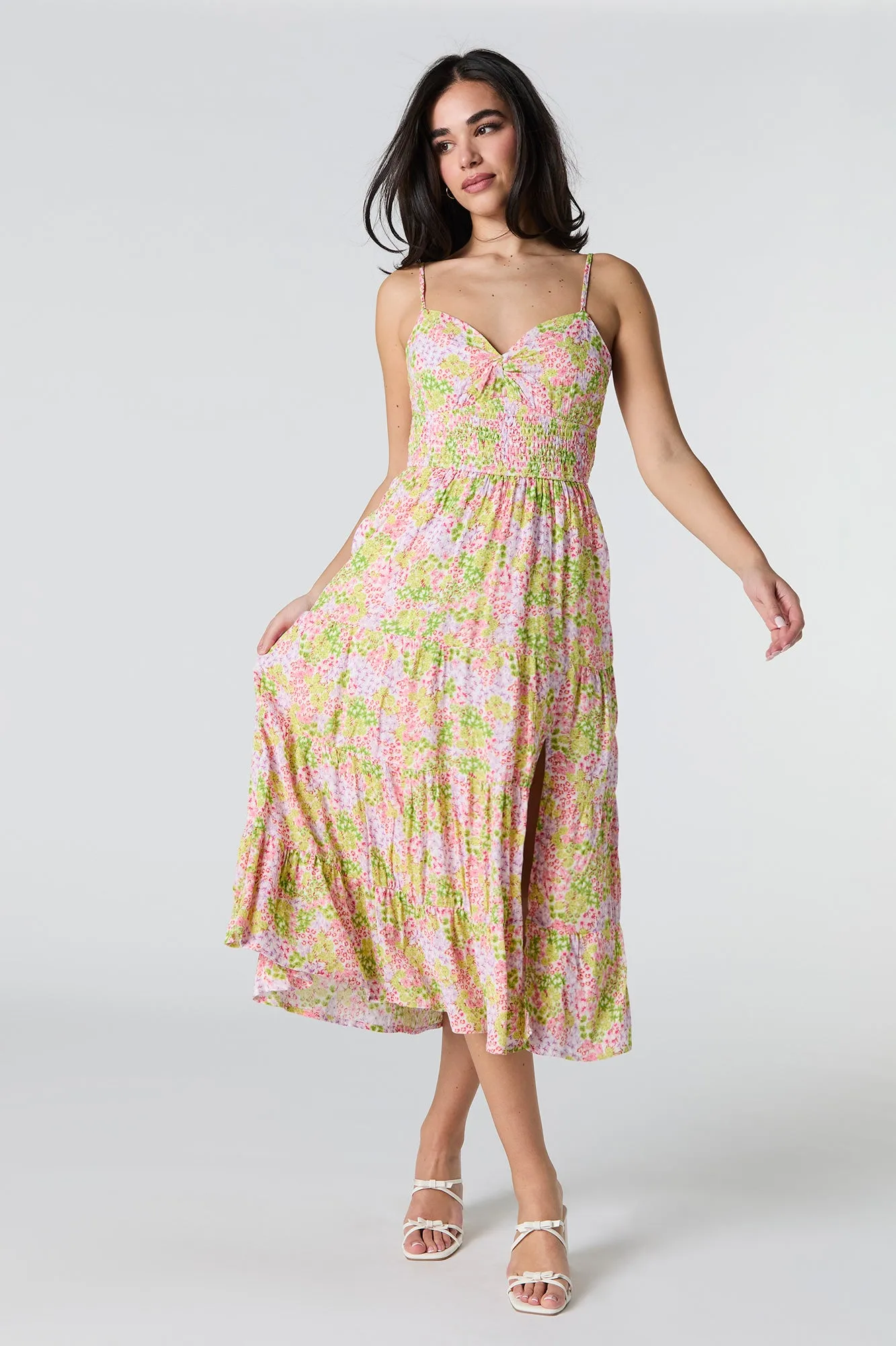 Robe midi avec attache au dos et décolleté en coeur sold by Urban Planet