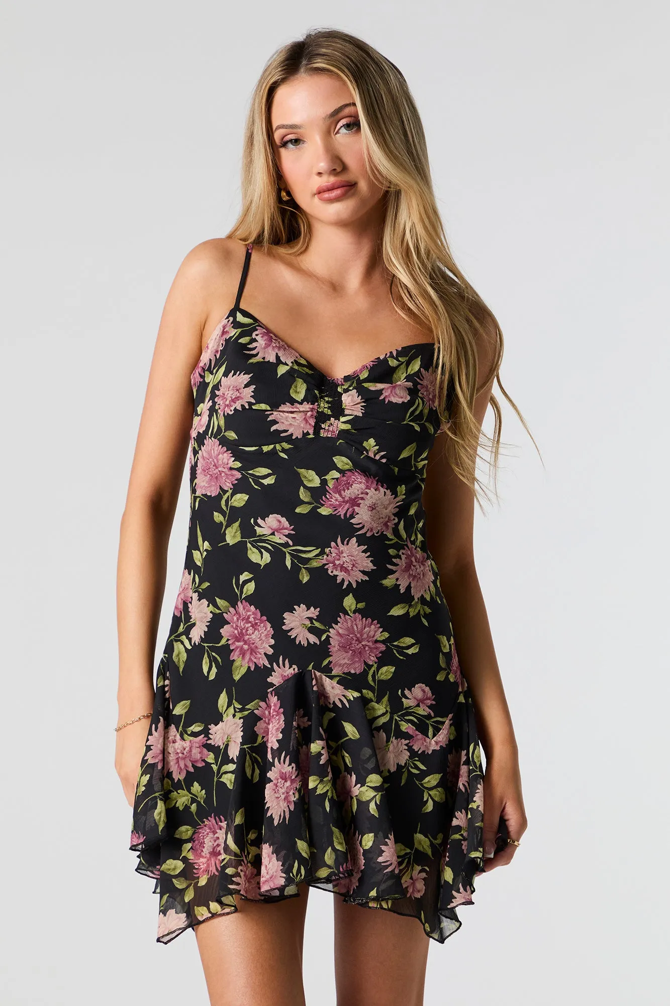 Minirobe asymétrique en chiffon fleuri sold by Urban Planet product image thumbnail 4