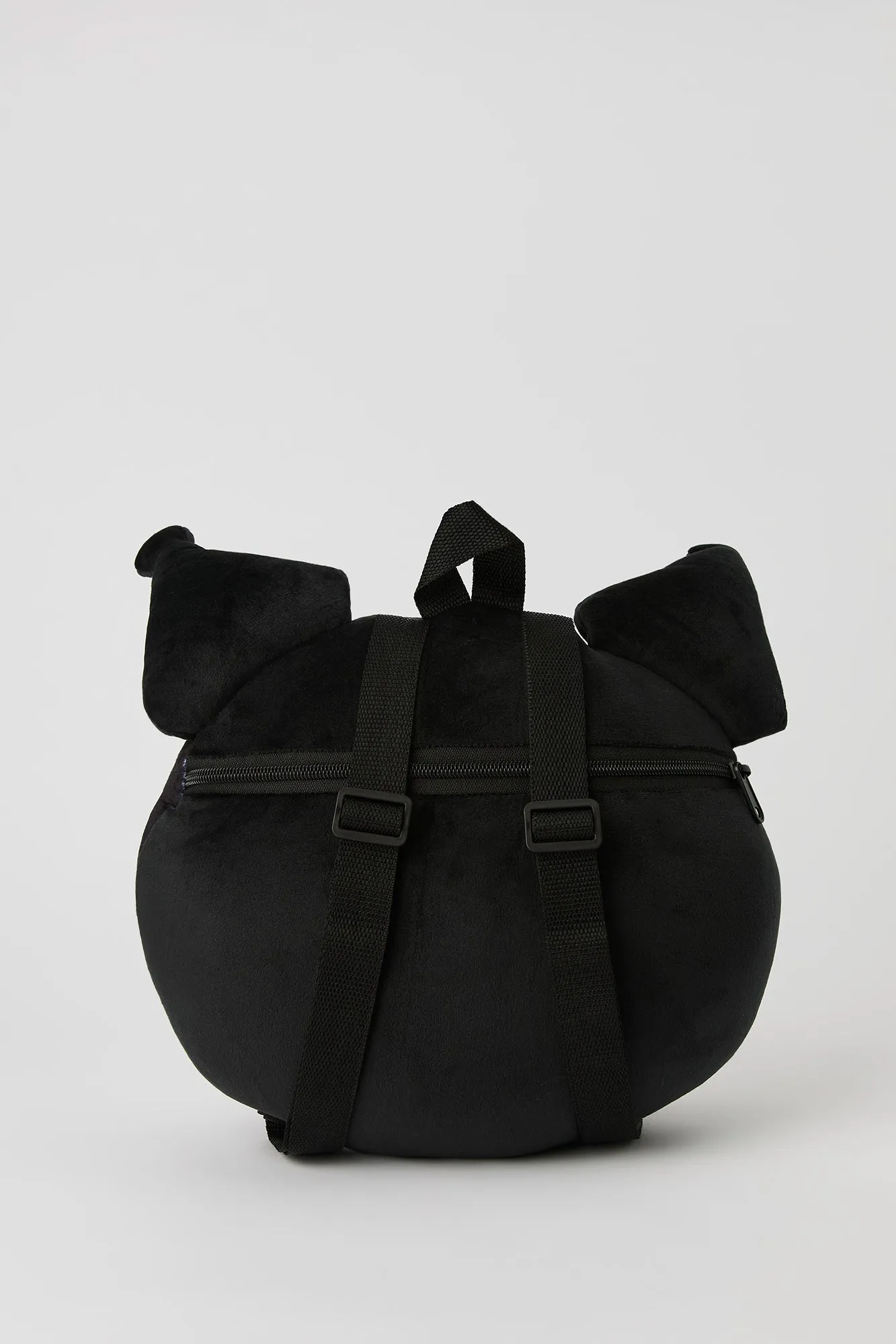 Sac à dos en peluche Kuromi sold by Urban Planet product image thumbnail 2