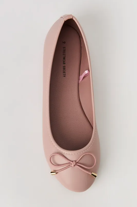 Ballerines sold by Urban Planet
