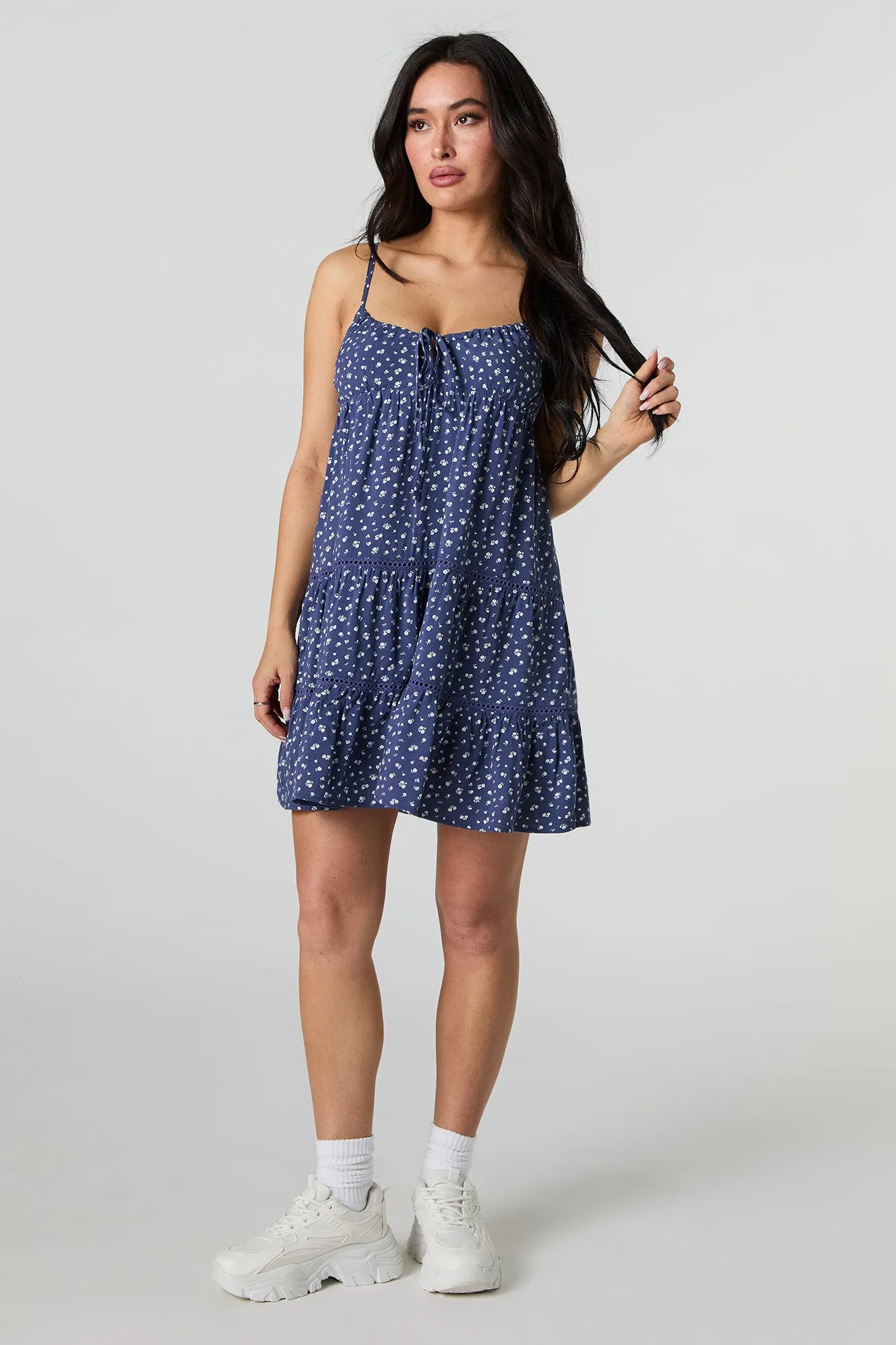 Minirobe de style nuisette volantée fleurie sold by Urban Planet product image thumbnail 3