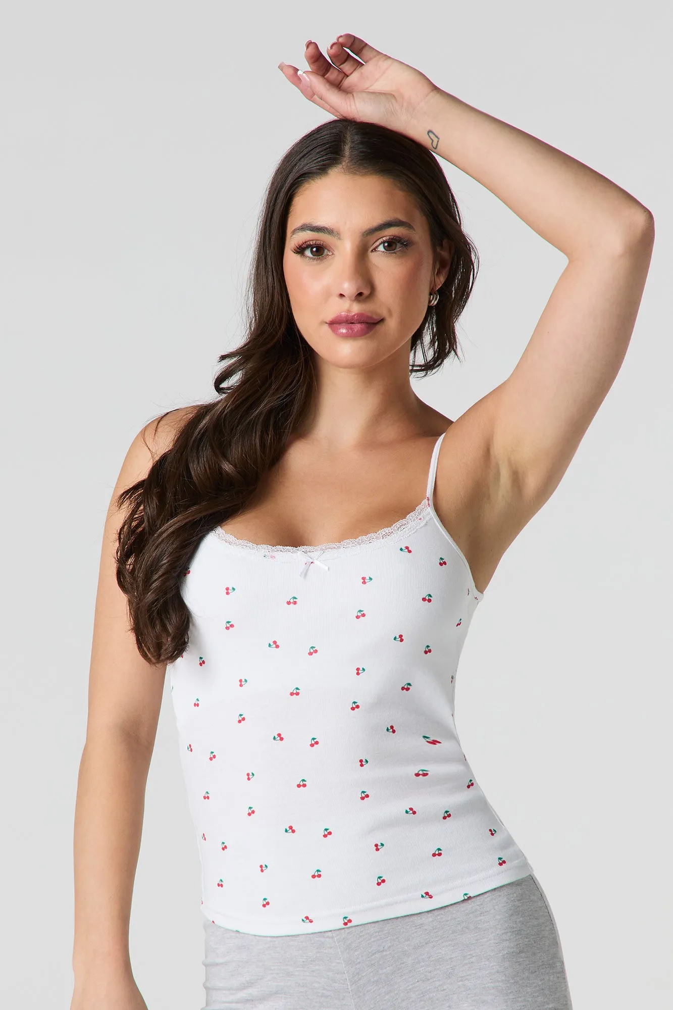 Camisole côtelée classique avec liséré de dentelle sold by Urban Planet