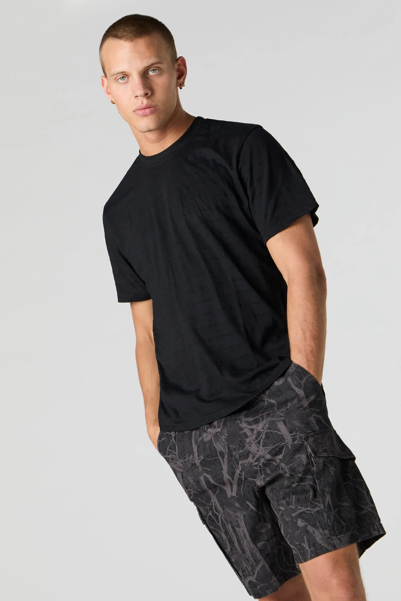 Short cargo classique à taille coulissante sold by Urban Planet