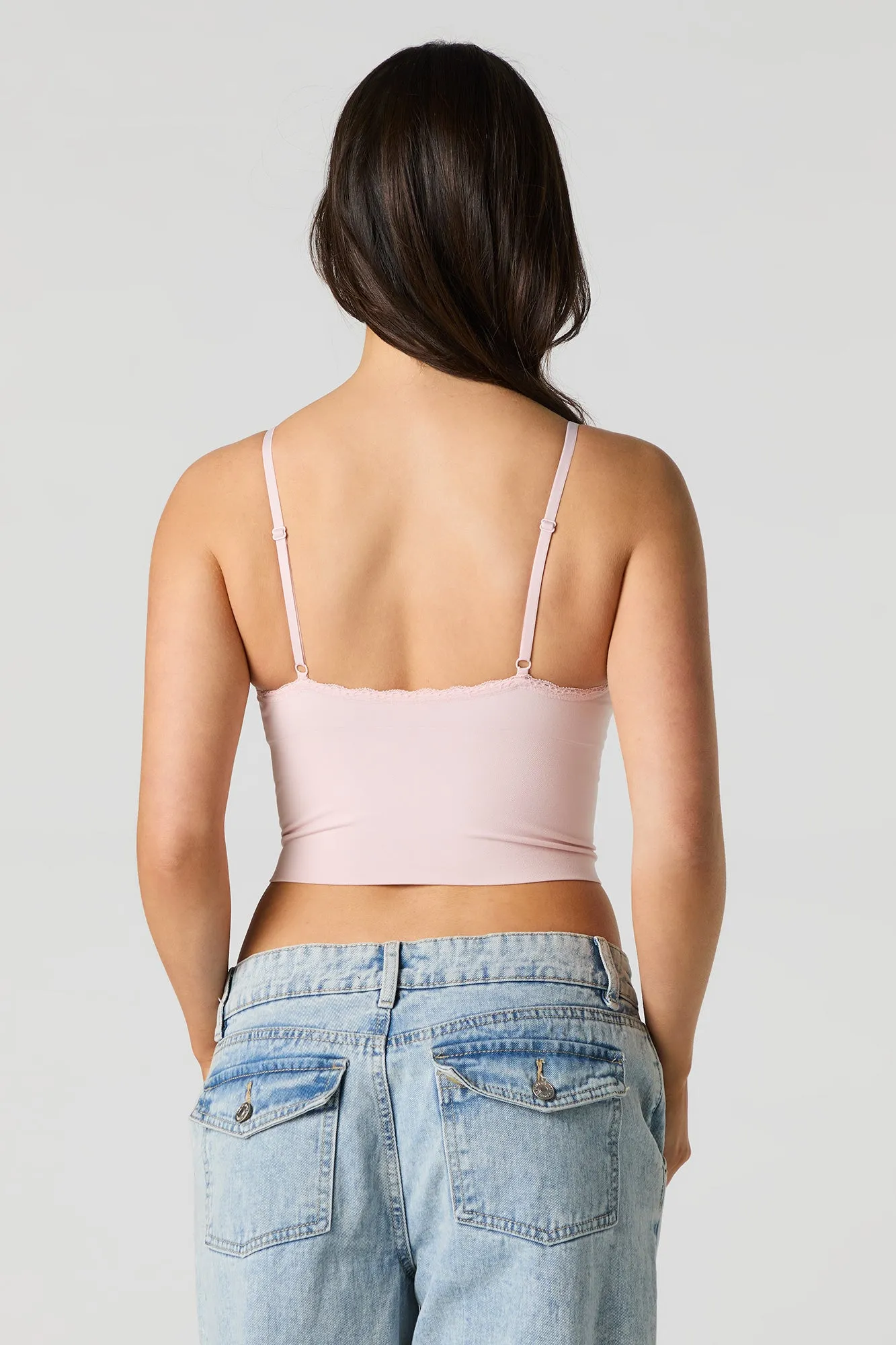 Camisole sans couture avec liséré de dentelle et encolure en V sold by Urban Planet product image thumbnail 2