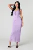 Robe maxi en dentelle avec décolleté en coeur sold by Urban Planet