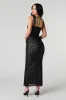 Robe maxi en dentelle avec décolleté en coeur sold by Urban Planet