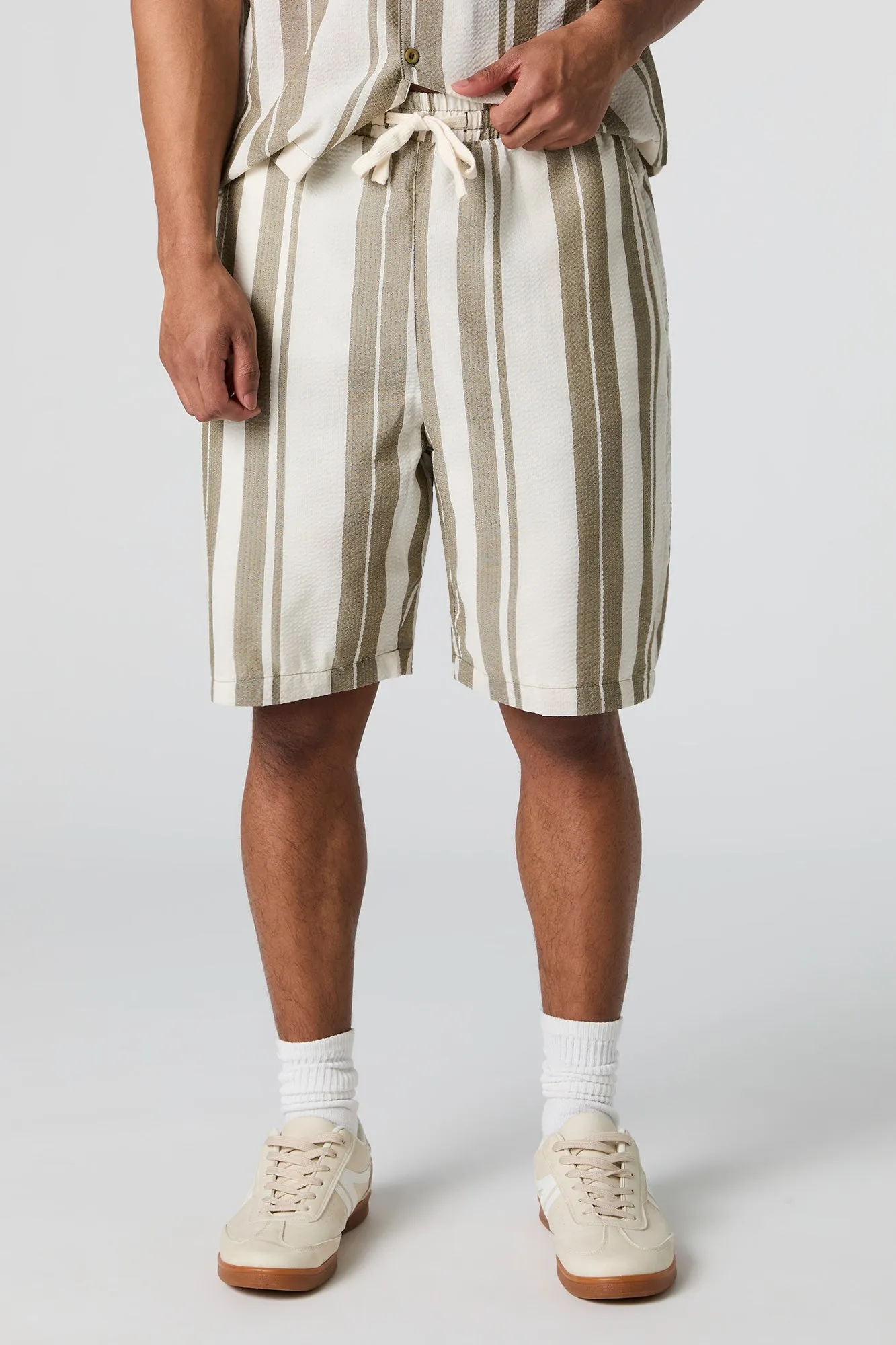 Short rayé à taille coulissante sold by Urban Planet product image thumbnail 4