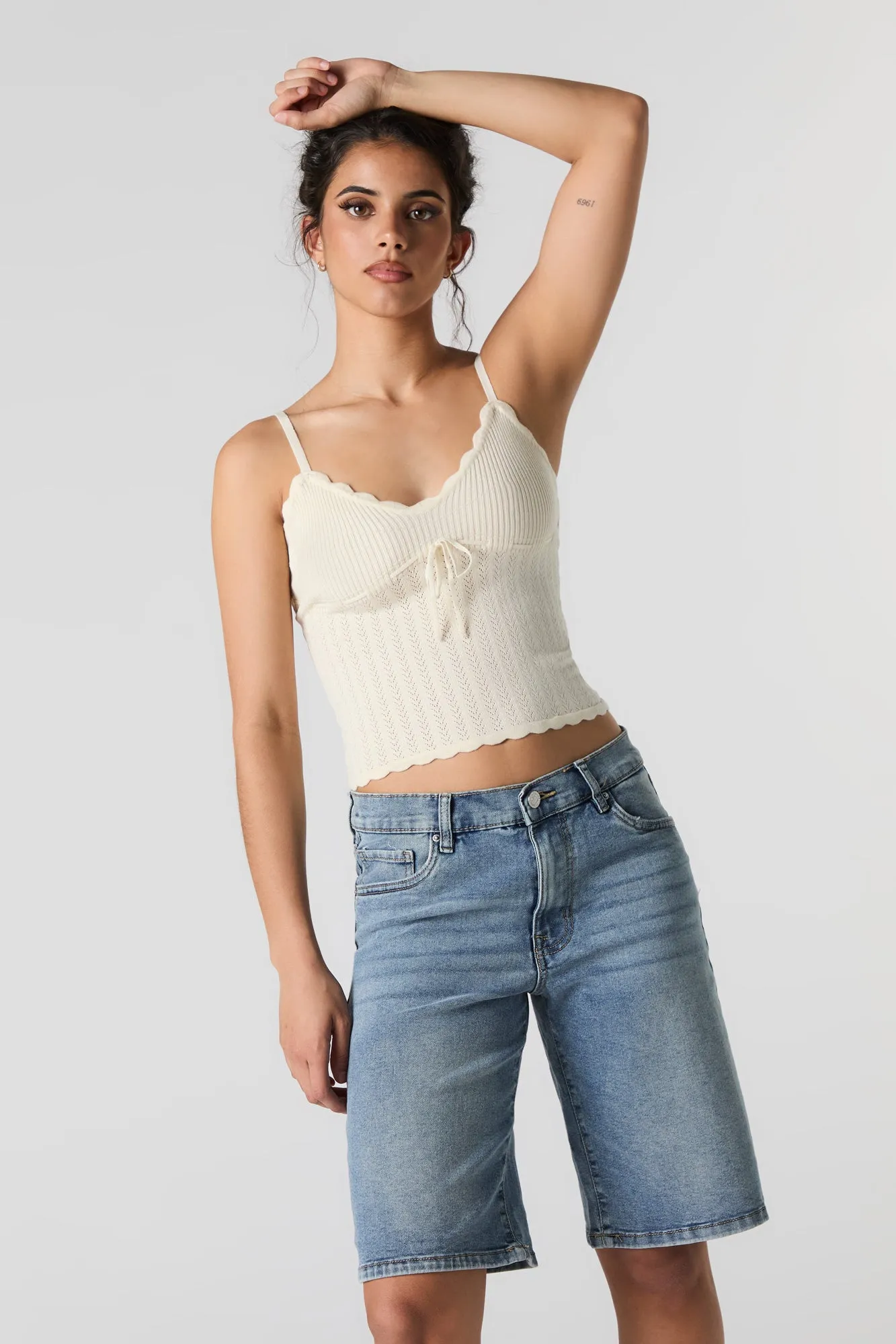 Bermuda en denim extensible sold by Urban Planet