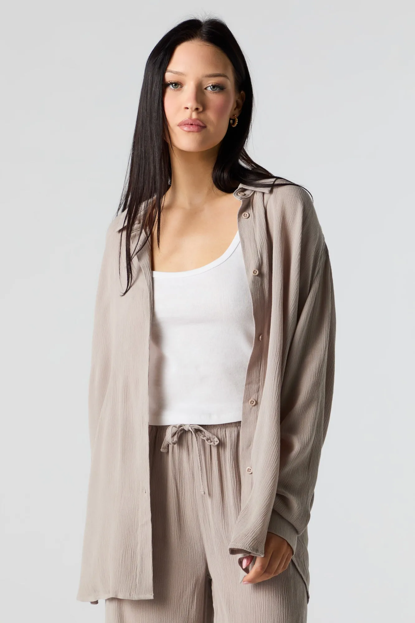 Haut boutonné surdimensionné froissé sold by Urban Planet