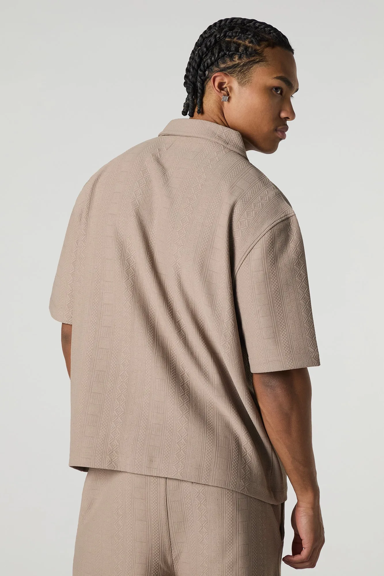 Haut carré boutonné texturé avec motif géométrique sold by Urban Planet product image thumbnail 2