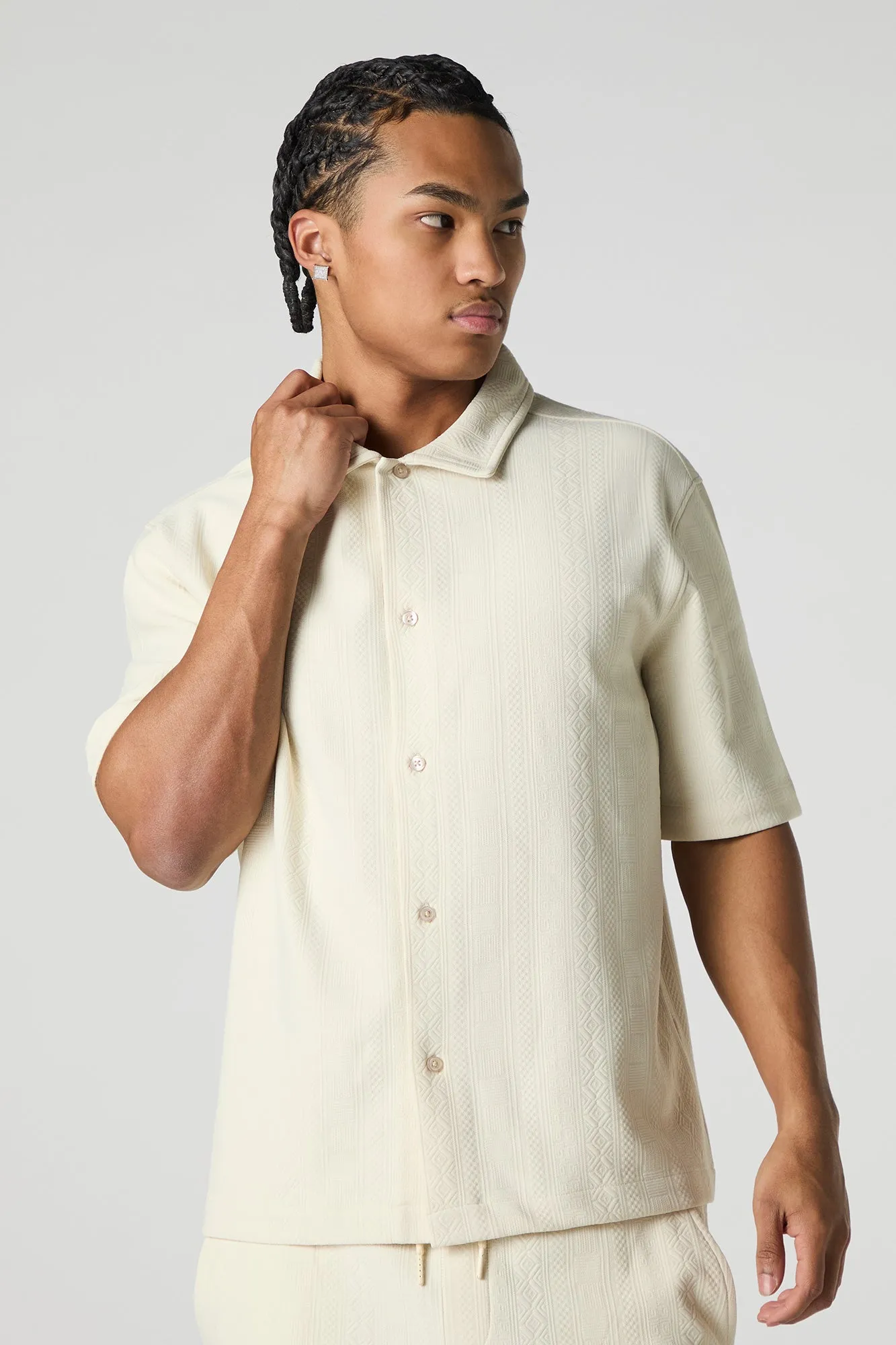 Haut carré boutonné texturé avec motif géométrique sold by Urban Planet product image thumbnail 5