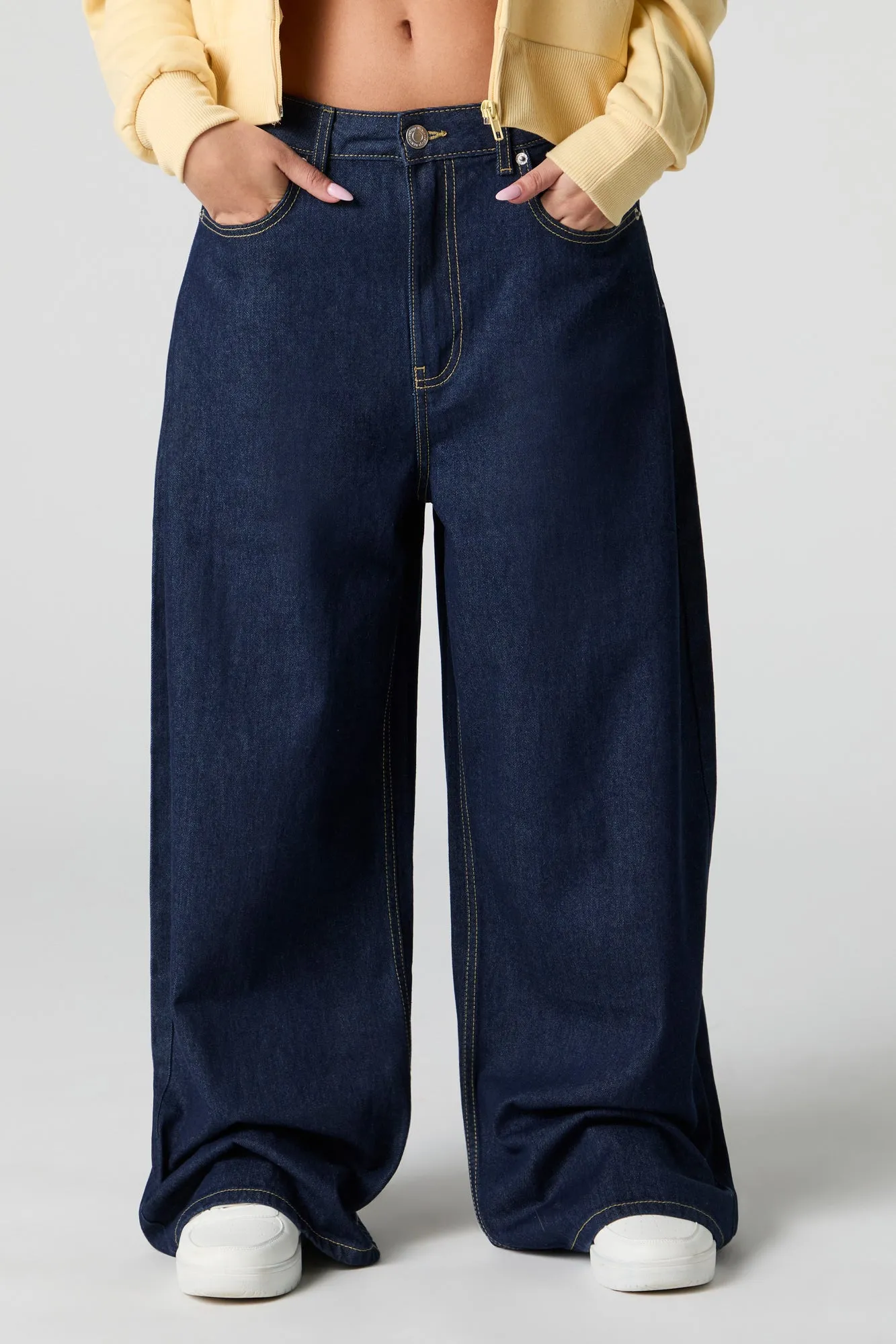 Jean rigide baggy à taille basse et jambe large sold by Urban Planet product image thumbnail 2