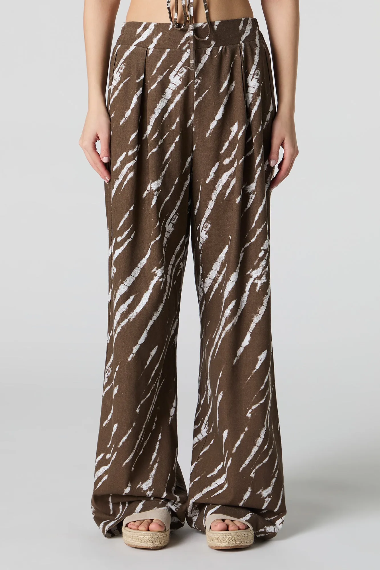 Pantalon à jambe large en mélange de lin plissé sold by Urban Planet product image thumbnail 2