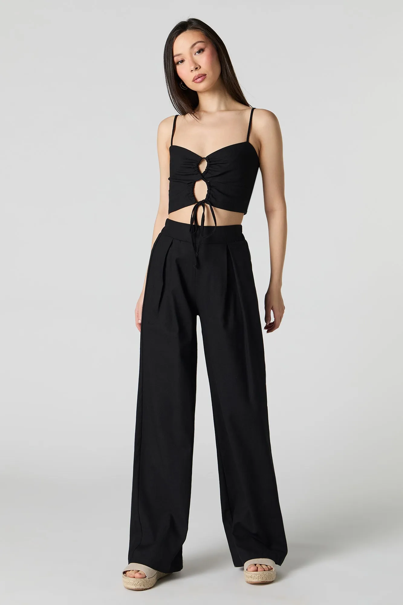 Pantalon à jambe large en mélange de lin plissé sold by Urban Planet product image thumbnail 4