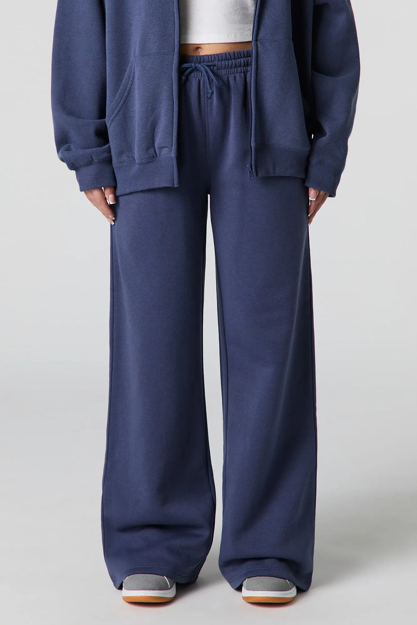 Pantalon d'entraînement à jambe large en molleton sold by Urban Planet product image thumbnail 2