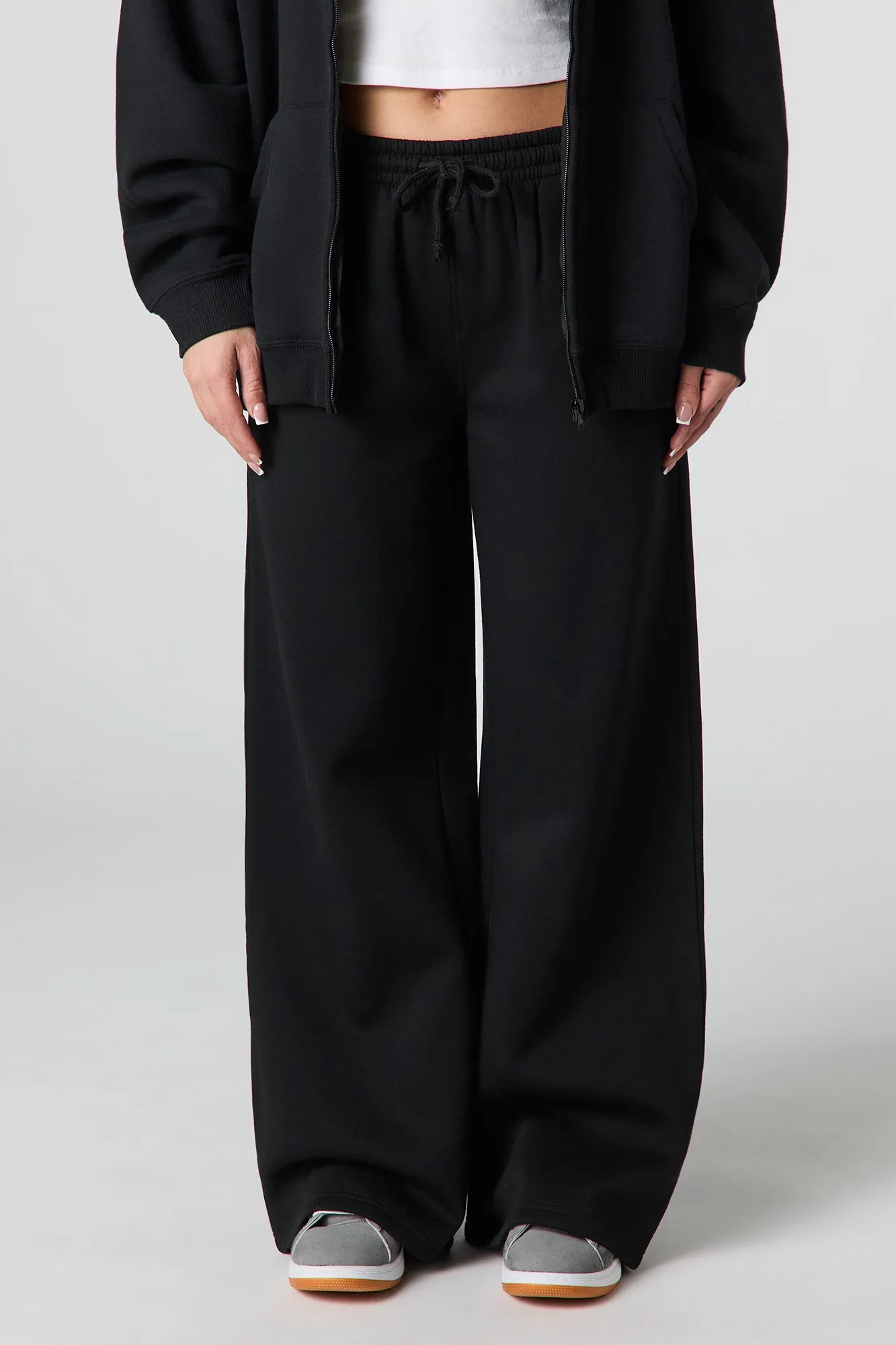 Pantalon d'entraînement à jambe large en molleton sold by Urban Planet product image thumbnail 5