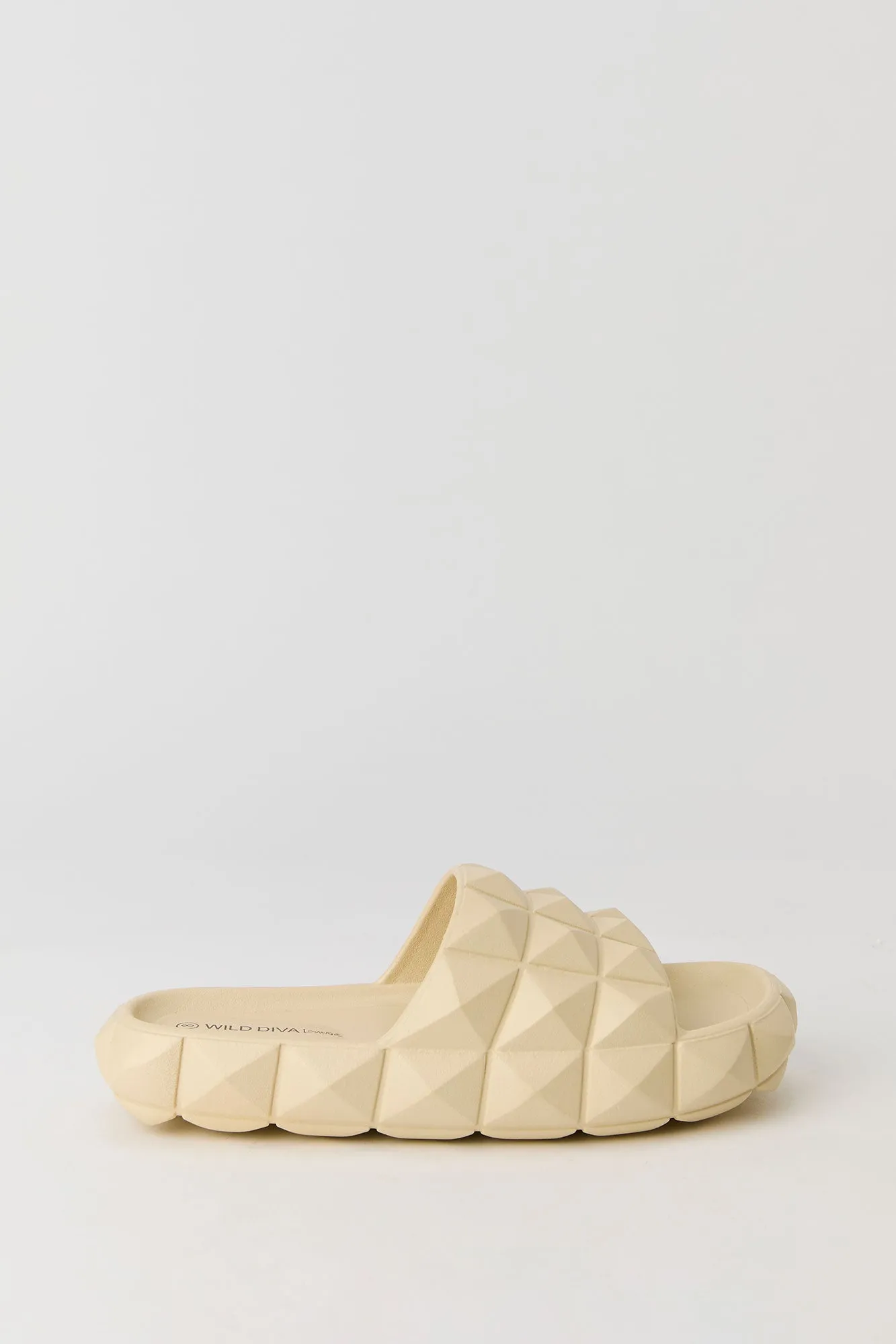 Mules en éponge Losange sold by Urban Planet