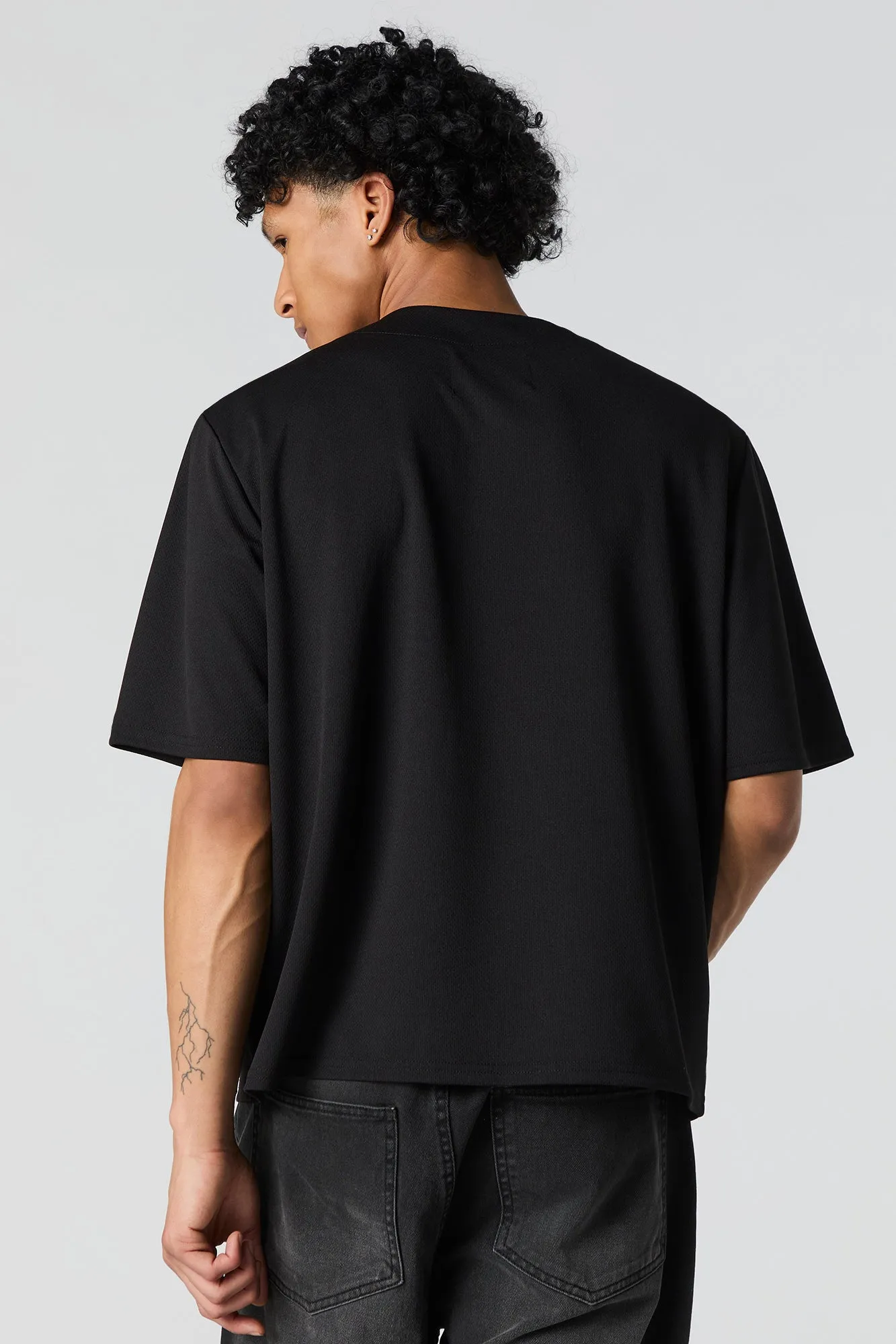 Jersey de base-ball en filet à broderie 99 sold by Urban Planet product image thumbnail 5