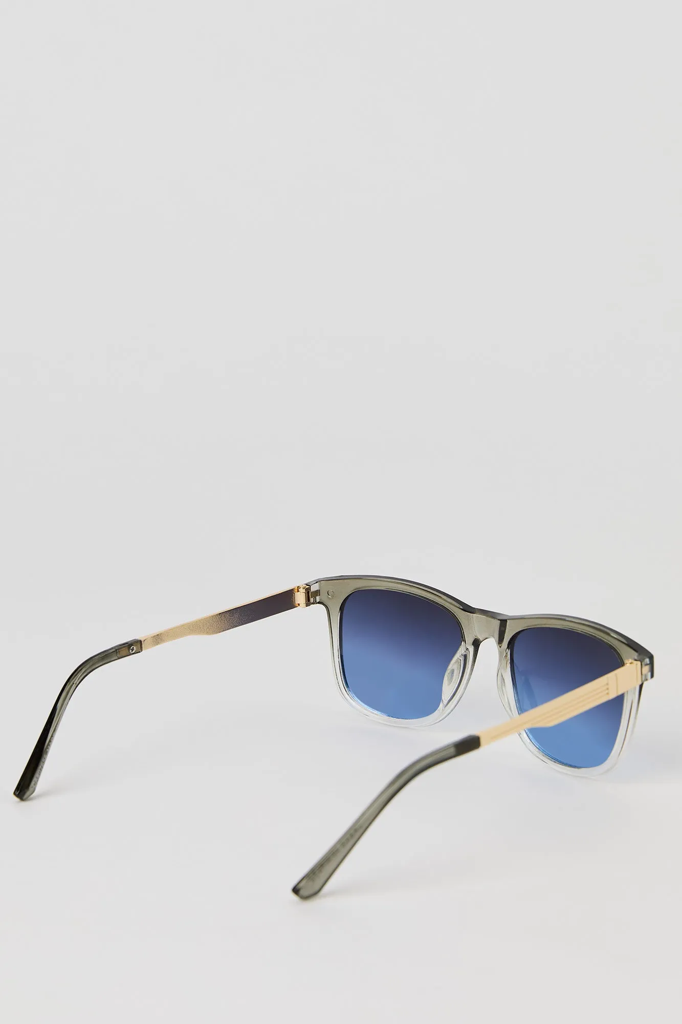 Lunettes de soleil Clubmaster sold by Urban Planet product image thumbnail 3